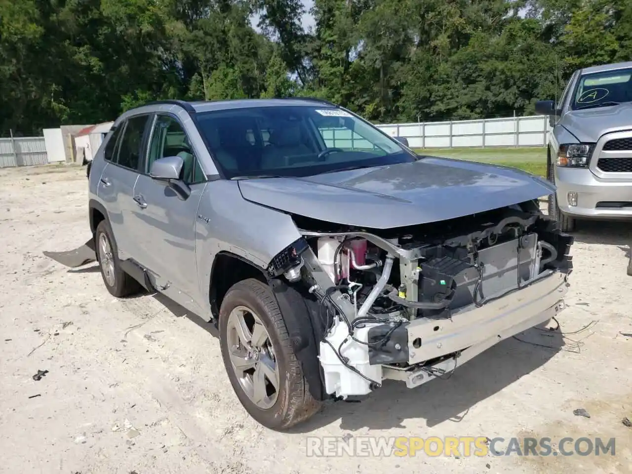 1 Photograph of a damaged car 2T3DWRFV1LW053832 TOYOTA RAV4 2020