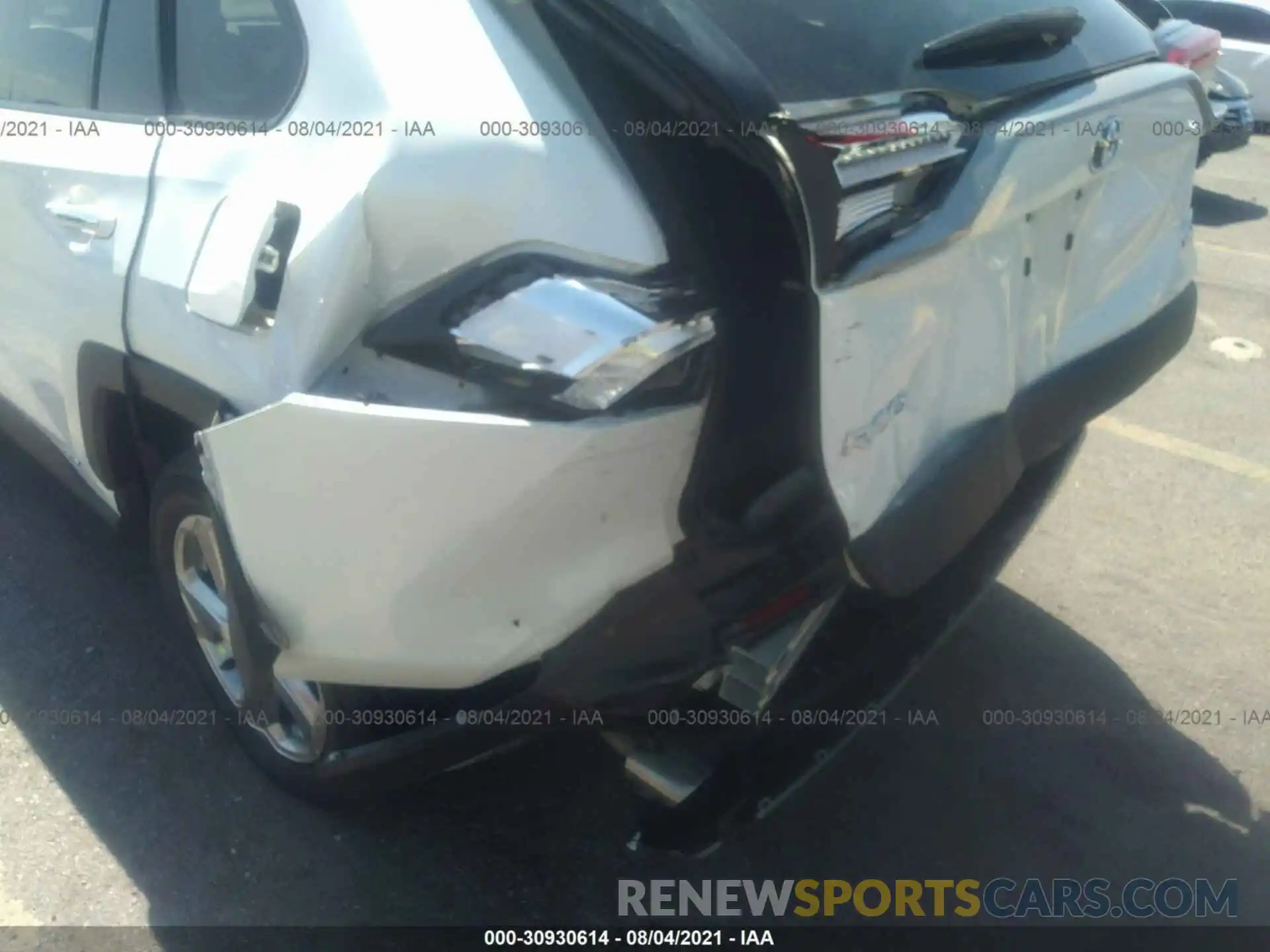 6 Фотография поврежденного автомобиля 2T3DWRFV1LW067696 TOYOTA RAV4 2020