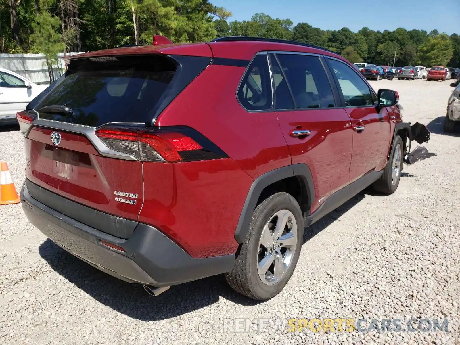 4 Photograph of a damaged car 2T3DWRFV1LW069481 TOYOTA RAV4 2020