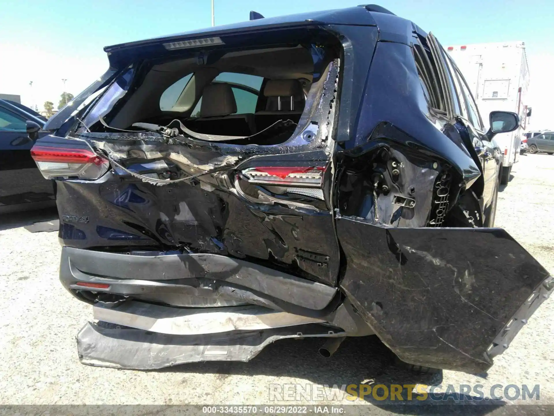 6 Photograph of a damaged car 2T3DWRFV1LW076057 TOYOTA RAV4 2020