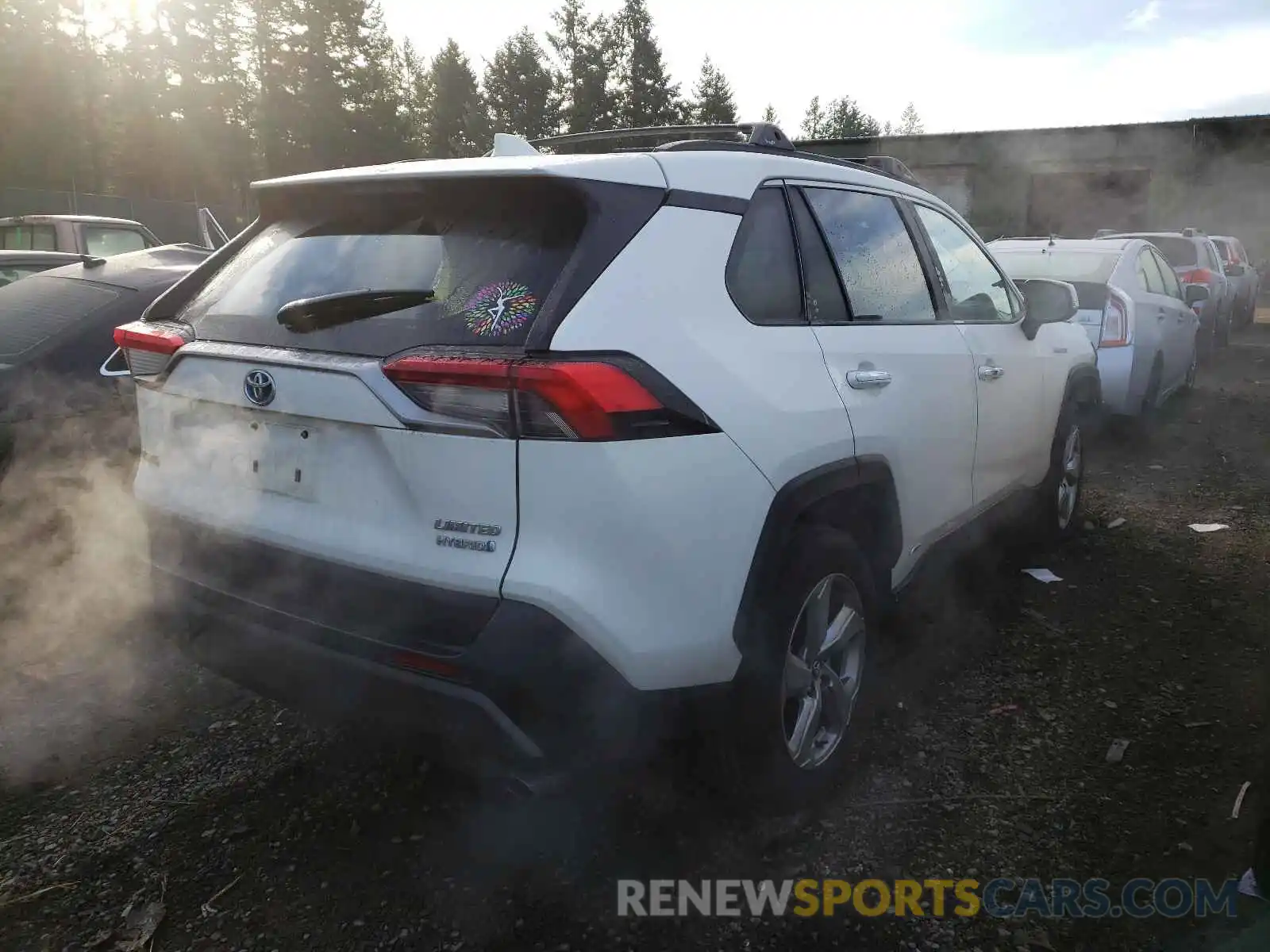 4 Photograph of a damaged car 2T3DWRFV1LW085177 TOYOTA RAV4 2020