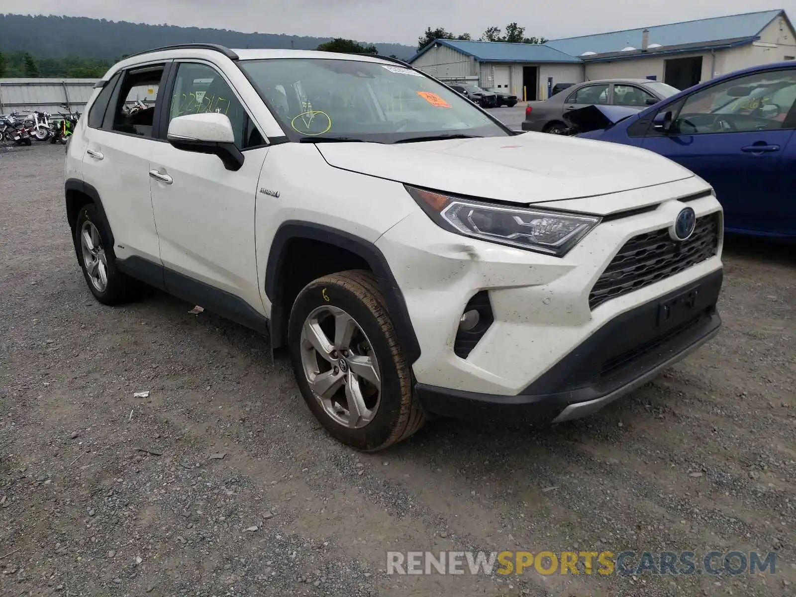 1 Photograph of a damaged car 2T3DWRFV2LW051930 TOYOTA RAV4 2020