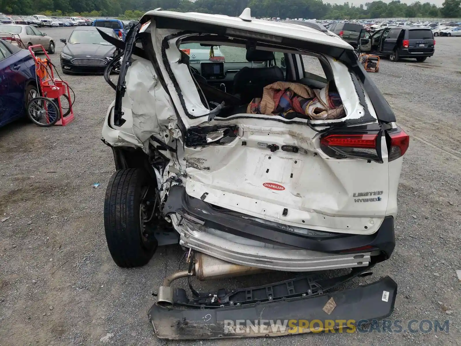 9 Photograph of a damaged car 2T3DWRFV2LW051930 TOYOTA RAV4 2020