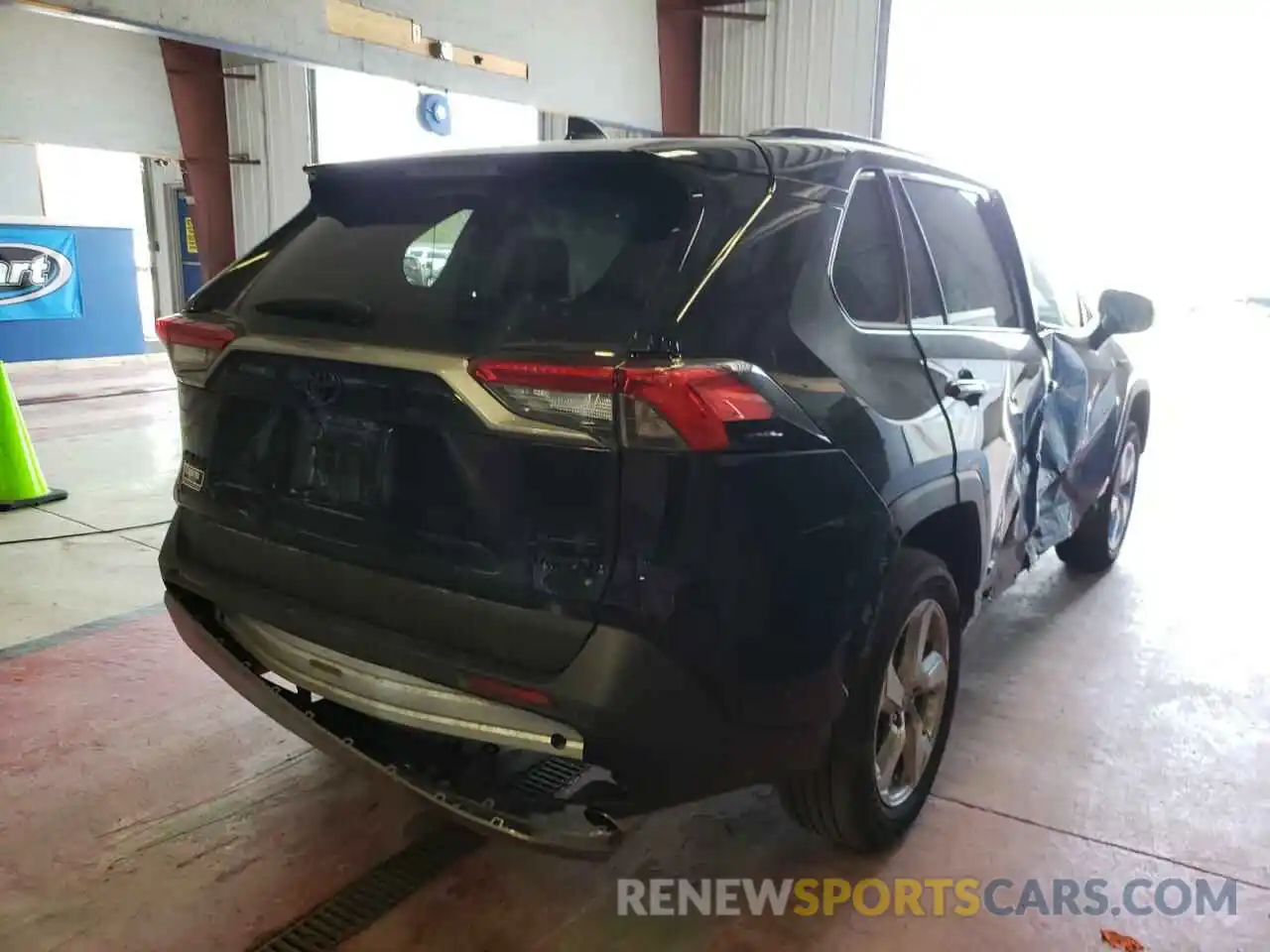 4 Photograph of a damaged car 2T3DWRFV2LW066038 TOYOTA RAV4 2020