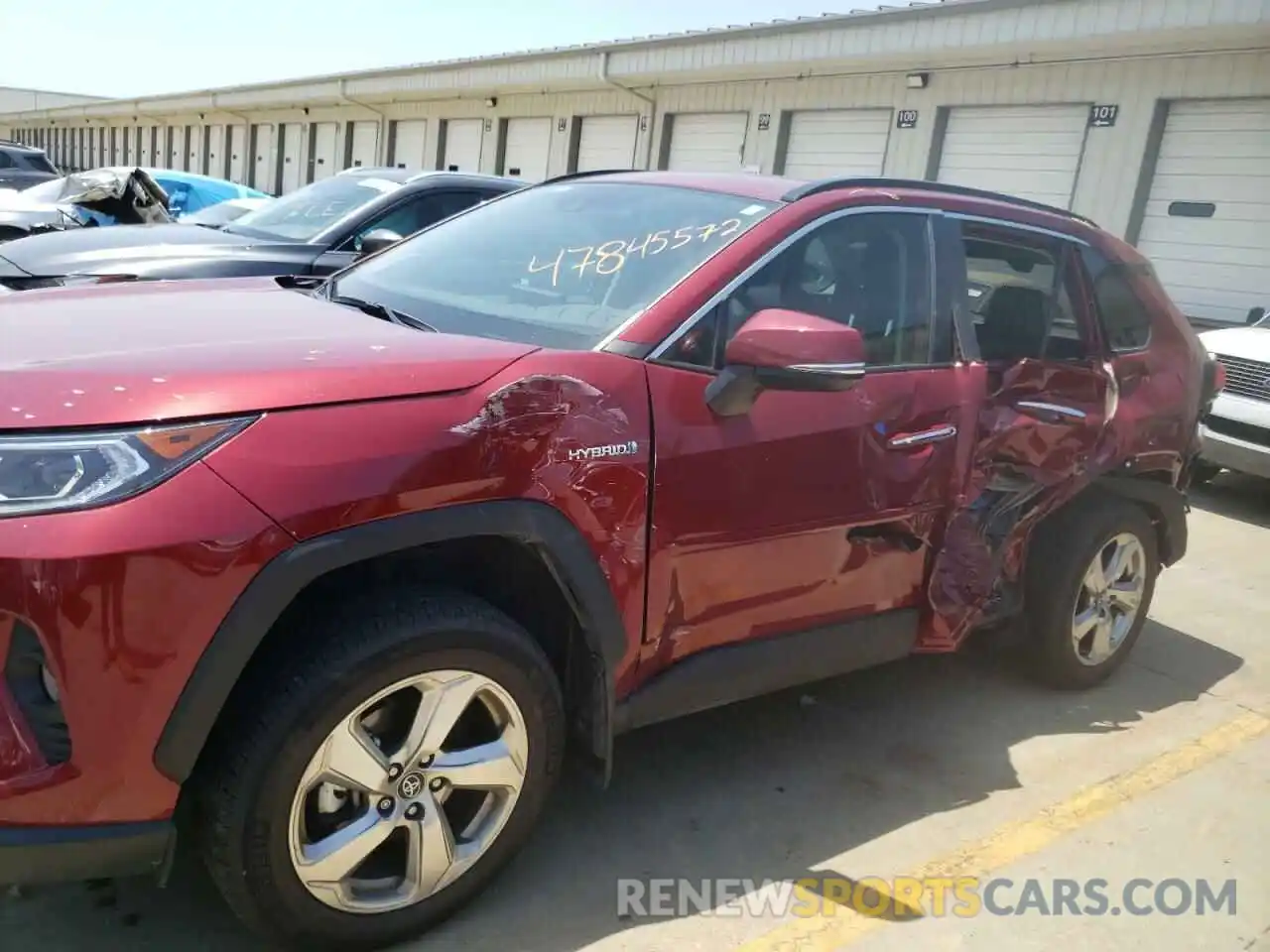 9 Photograph of a damaged car 2T3DWRFV2LW073815 TOYOTA RAV4 2020