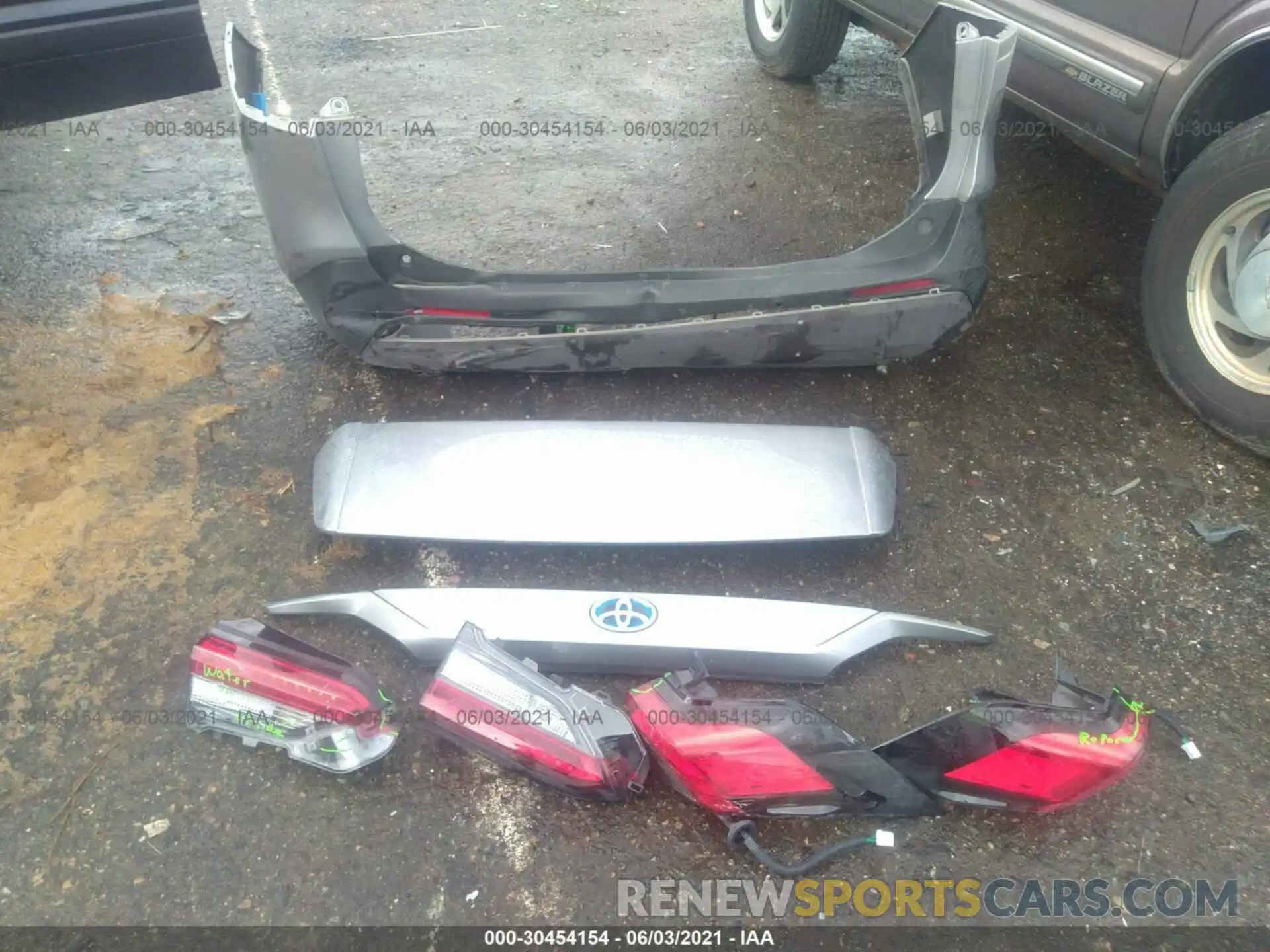 12 Фотография поврежденного автомобиля 2T3DWRFV4LW070298 TOYOTA RAV4 2020