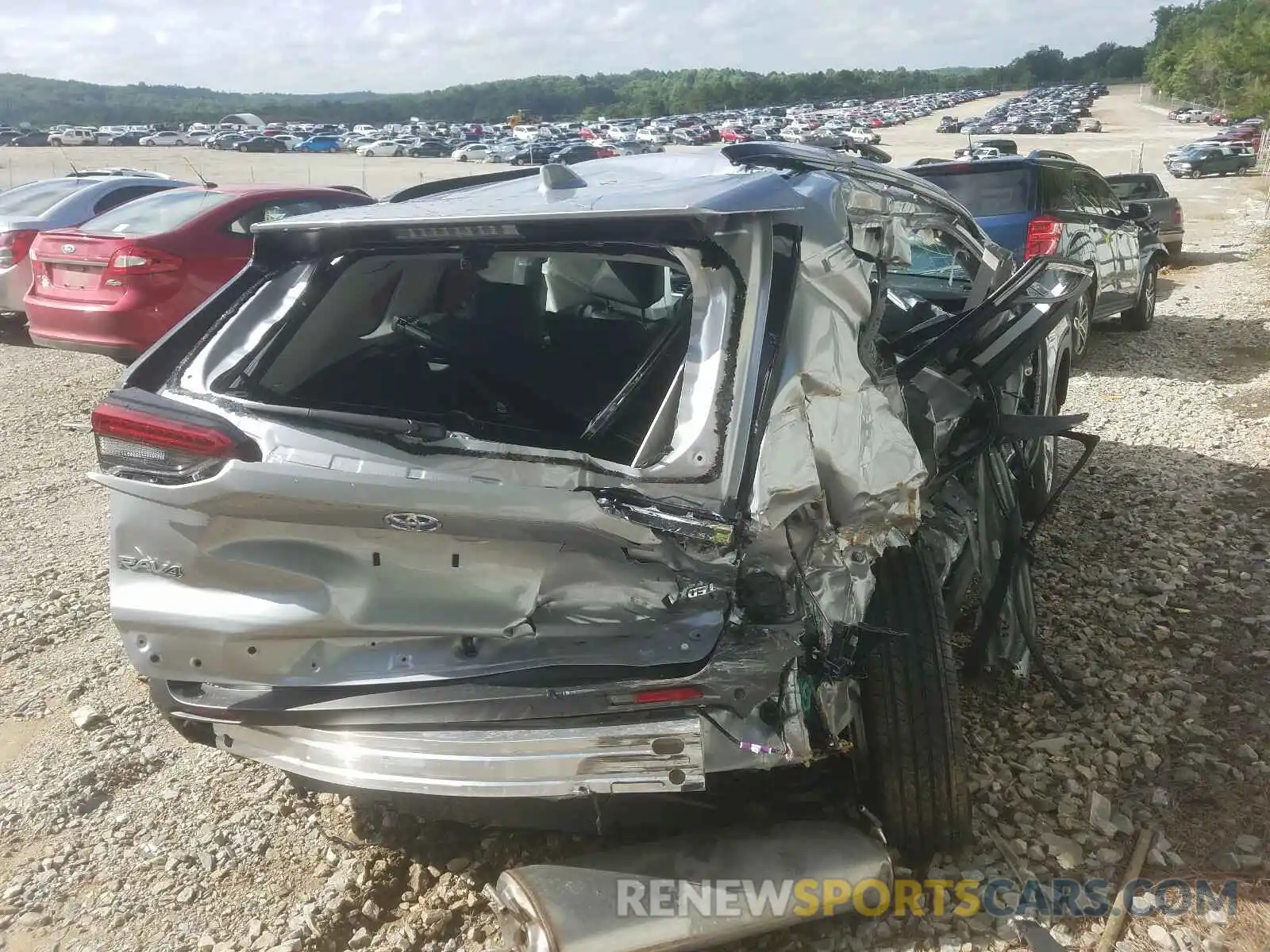 4 Photograph of a damaged car 2T3DWRFV4LW070835 TOYOTA RAV4 2020