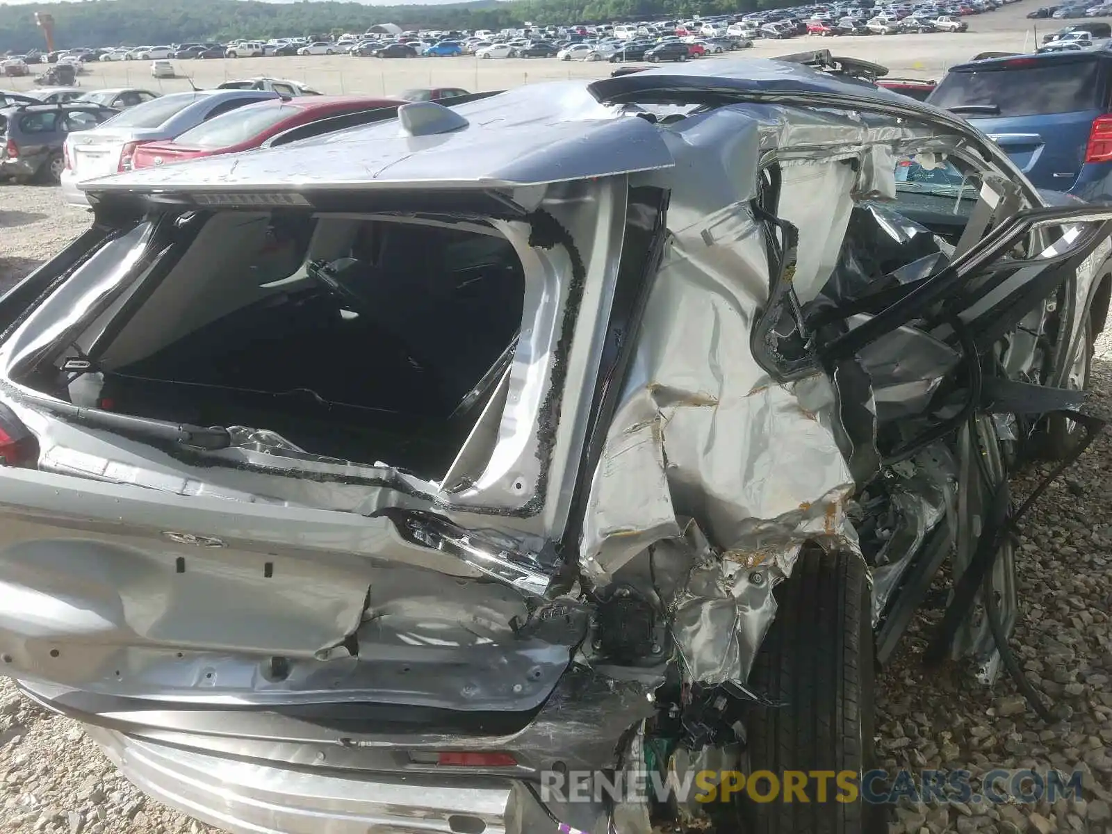 9 Photograph of a damaged car 2T3DWRFV4LW070835 TOYOTA RAV4 2020