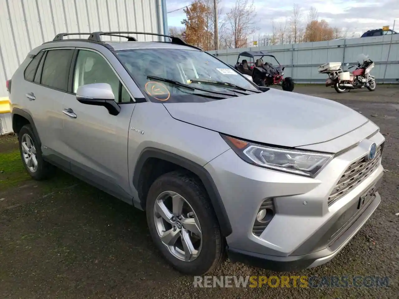 1 Photograph of a damaged car 2T3DWRFV5LW047810 TOYOTA RAV4 2020