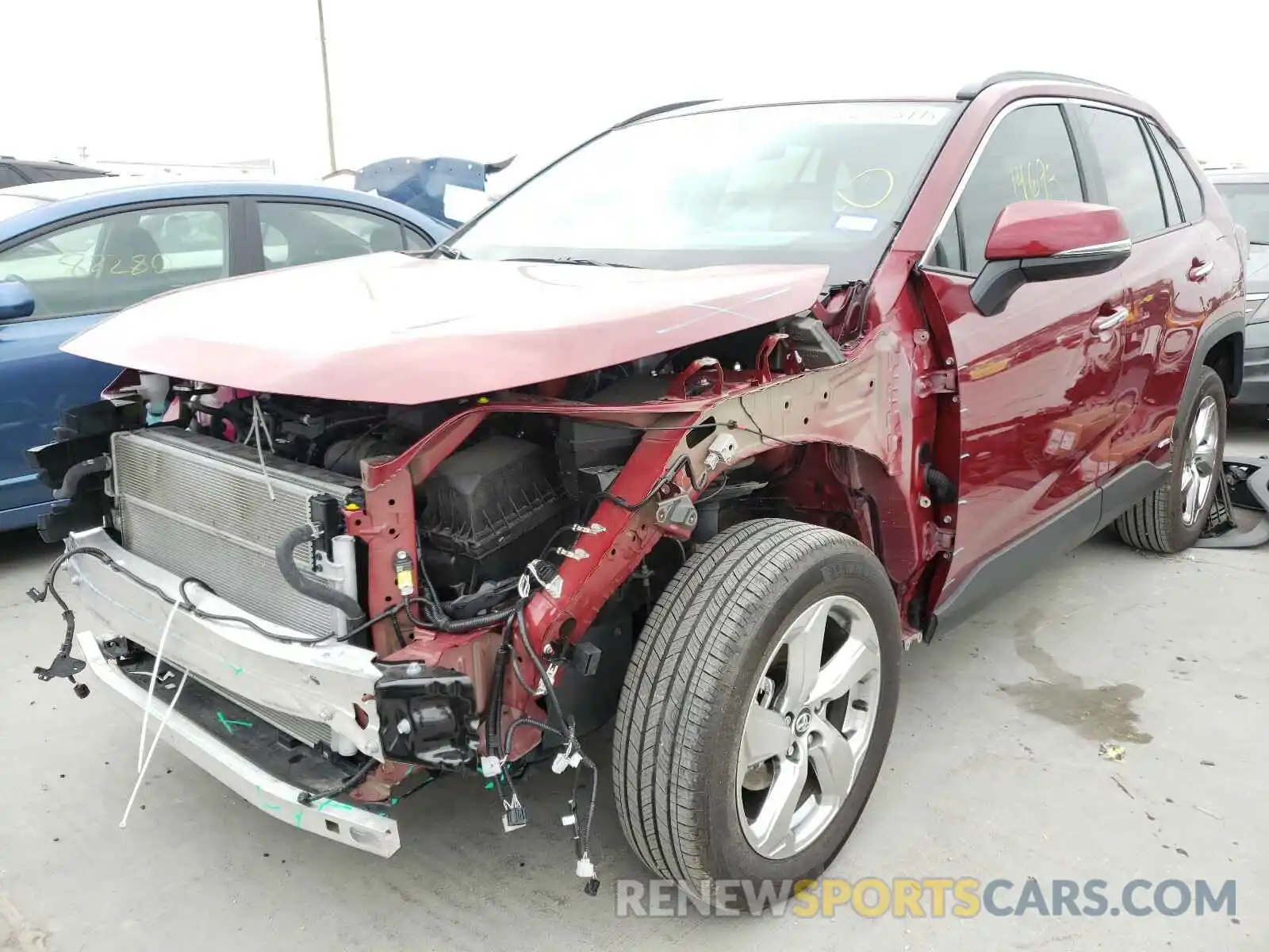 2 Photograph of a damaged car 2T3DWRFV5LW050433 TOYOTA RAV4 2020