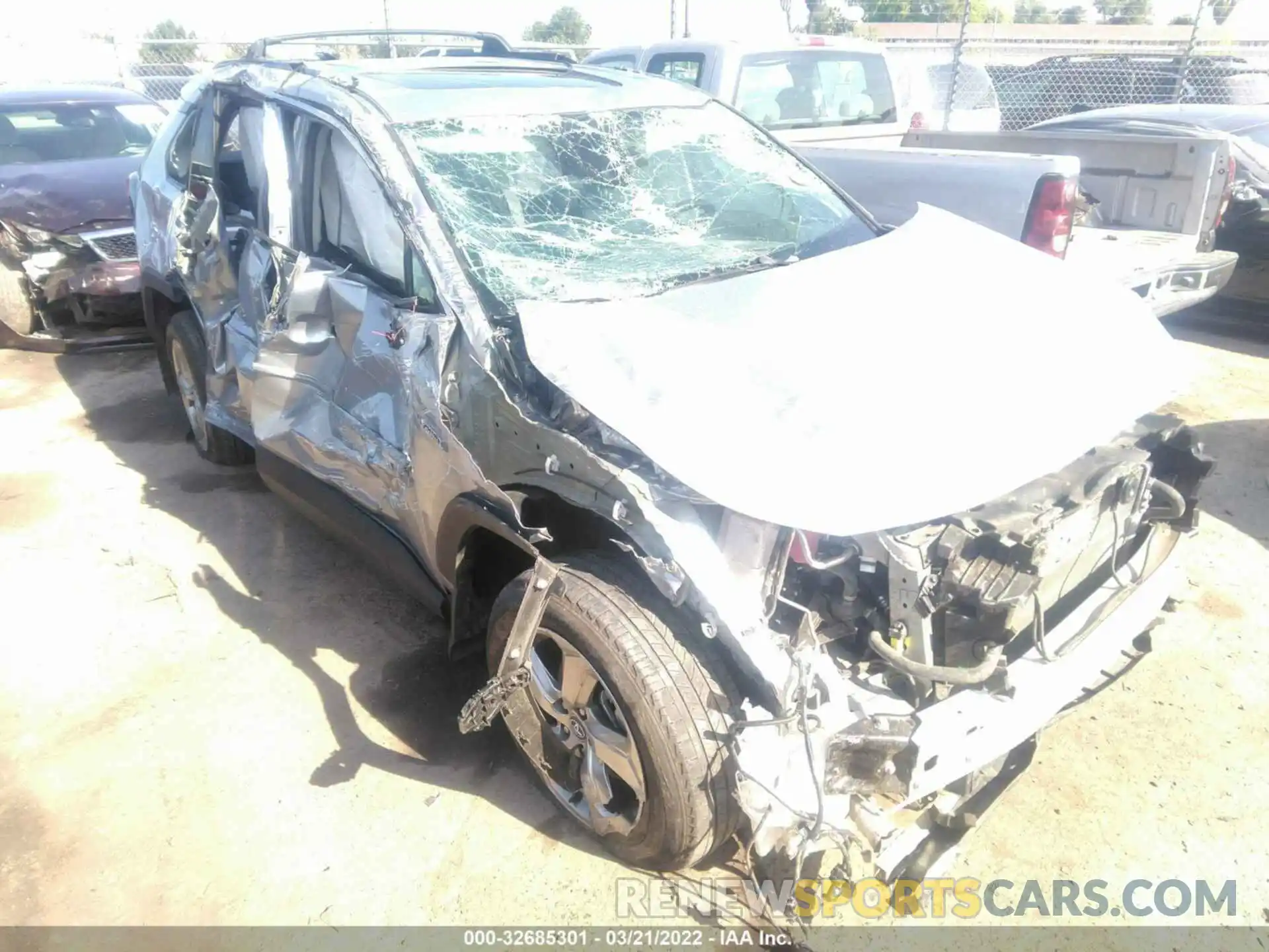 1 Photograph of a damaged car 2T3DWRFV5LW068267 TOYOTA RAV4 2020