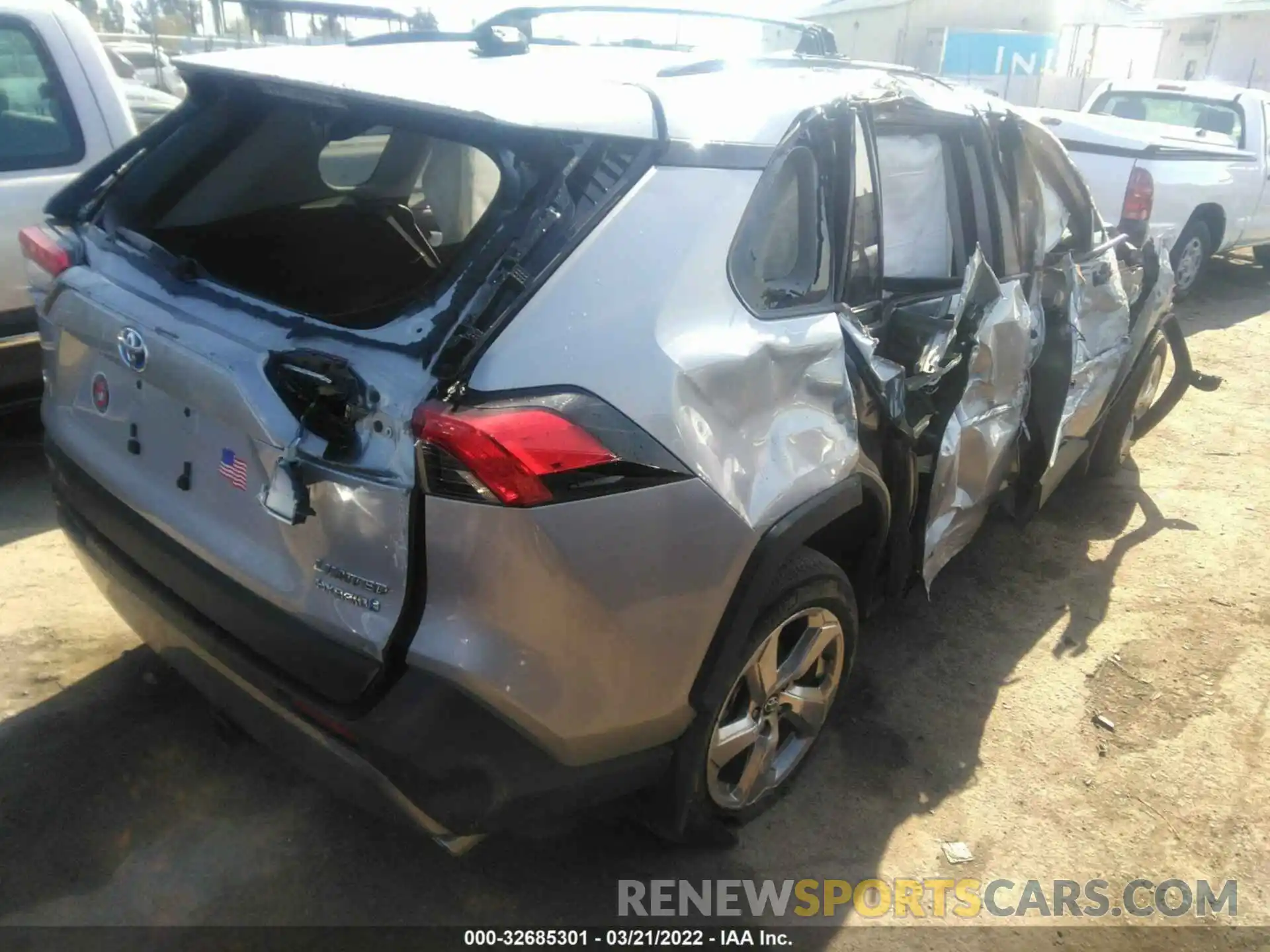 4 Photograph of a damaged car 2T3DWRFV5LW068267 TOYOTA RAV4 2020