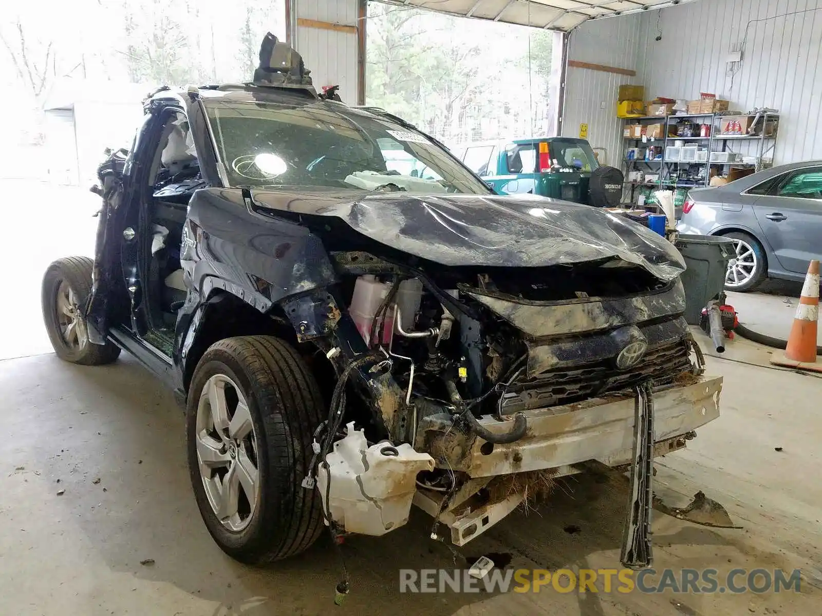 1 Photograph of a damaged car 2T3DWRFV5LW068768 TOYOTA RAV4 2020