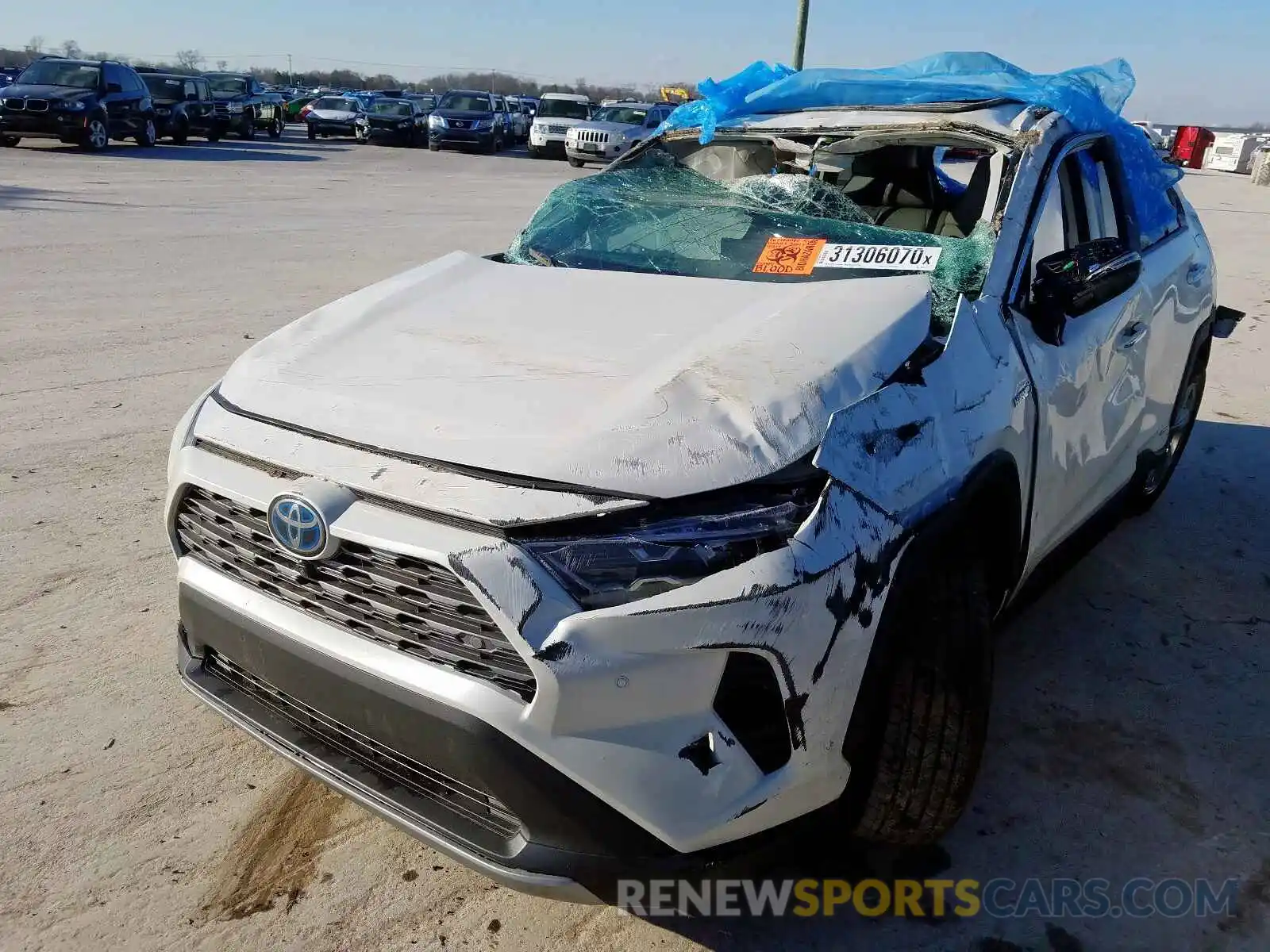 2 Photograph of a damaged car 2T3DWRFV6LW051834 TOYOTA RAV4 2020