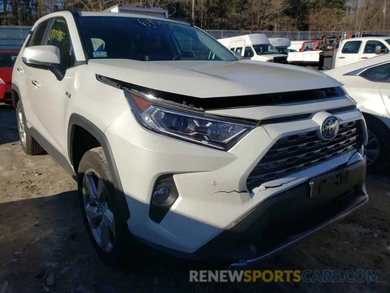 1 Photograph of a damaged car 2T3DWRFV6LW087703 TOYOTA RAV4 2020