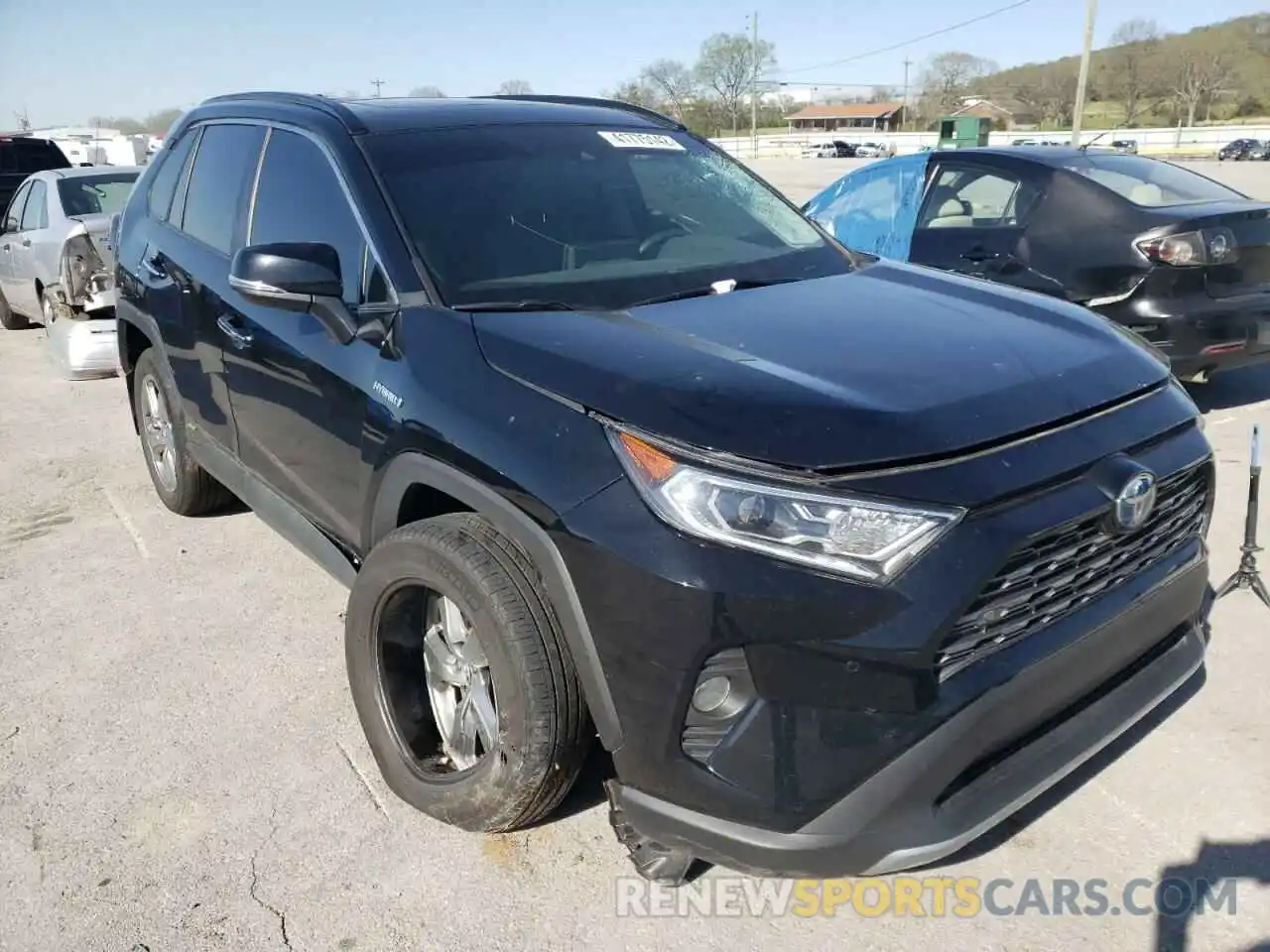 1 Photograph of a damaged car 2T3DWRFV8LW055299 TOYOTA RAV4 2020