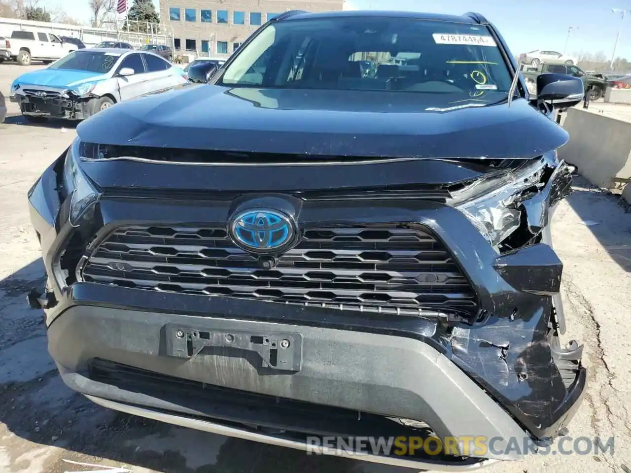 5 Photograph of a damaged car 2T3DWRFV8LW090330 TOYOTA RAV4 2020