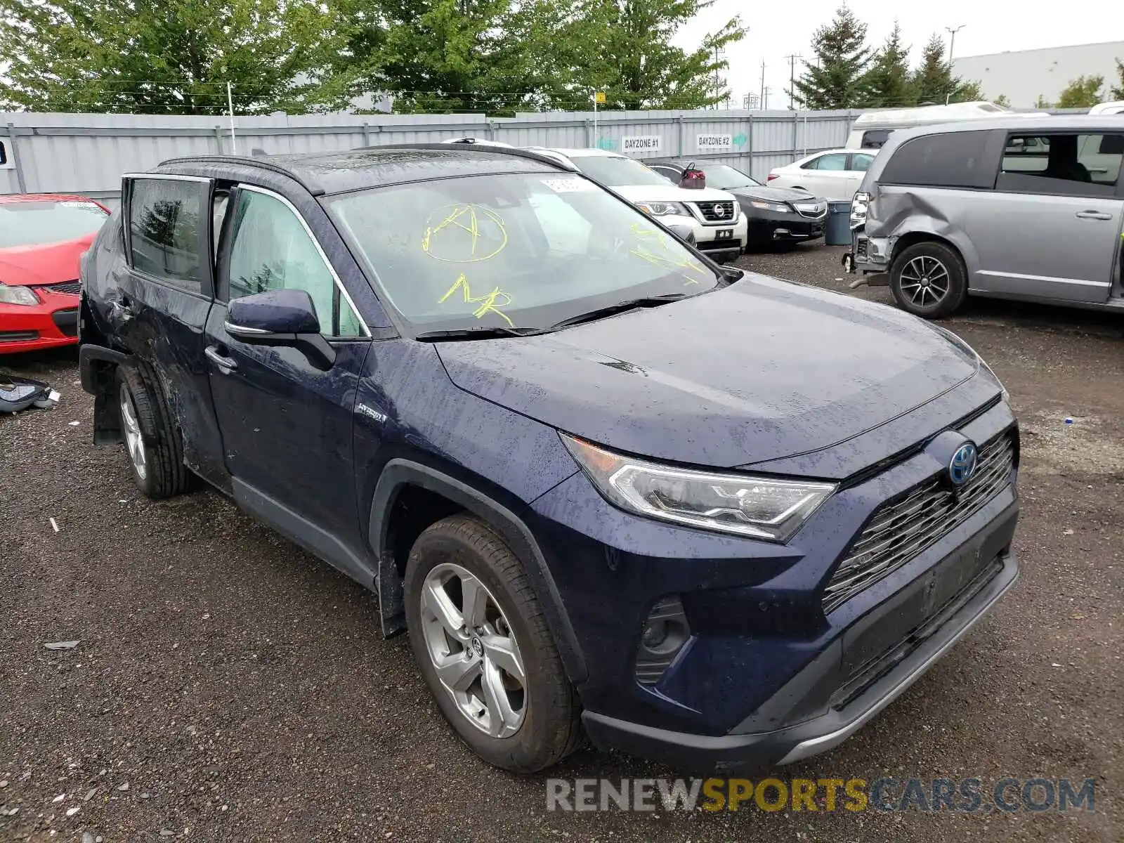 1 Photograph of a damaged car 2T3DWRFV8LW100774 TOYOTA RAV4 2020