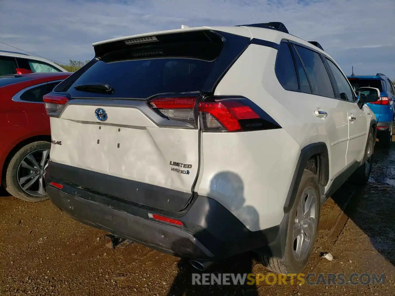 4 Photograph of a damaged car 2T3DWRFV9LW061886 TOYOTA RAV4 2020