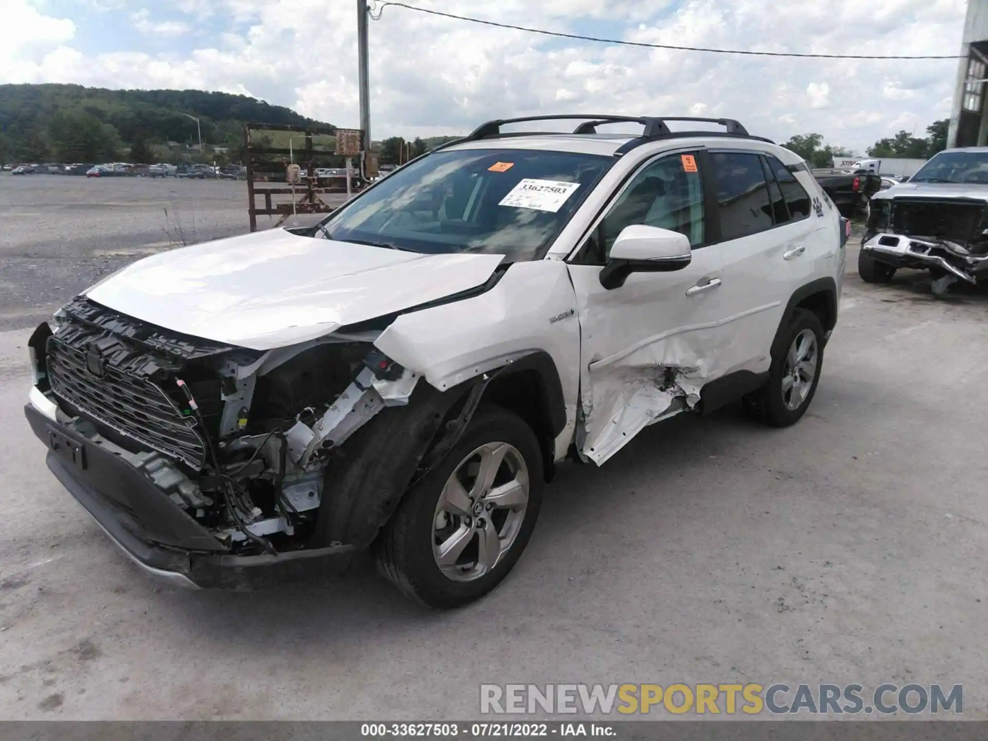 2 Photograph of a damaged car 2T3DWRFV9LW064657 TOYOTA RAV4 2020