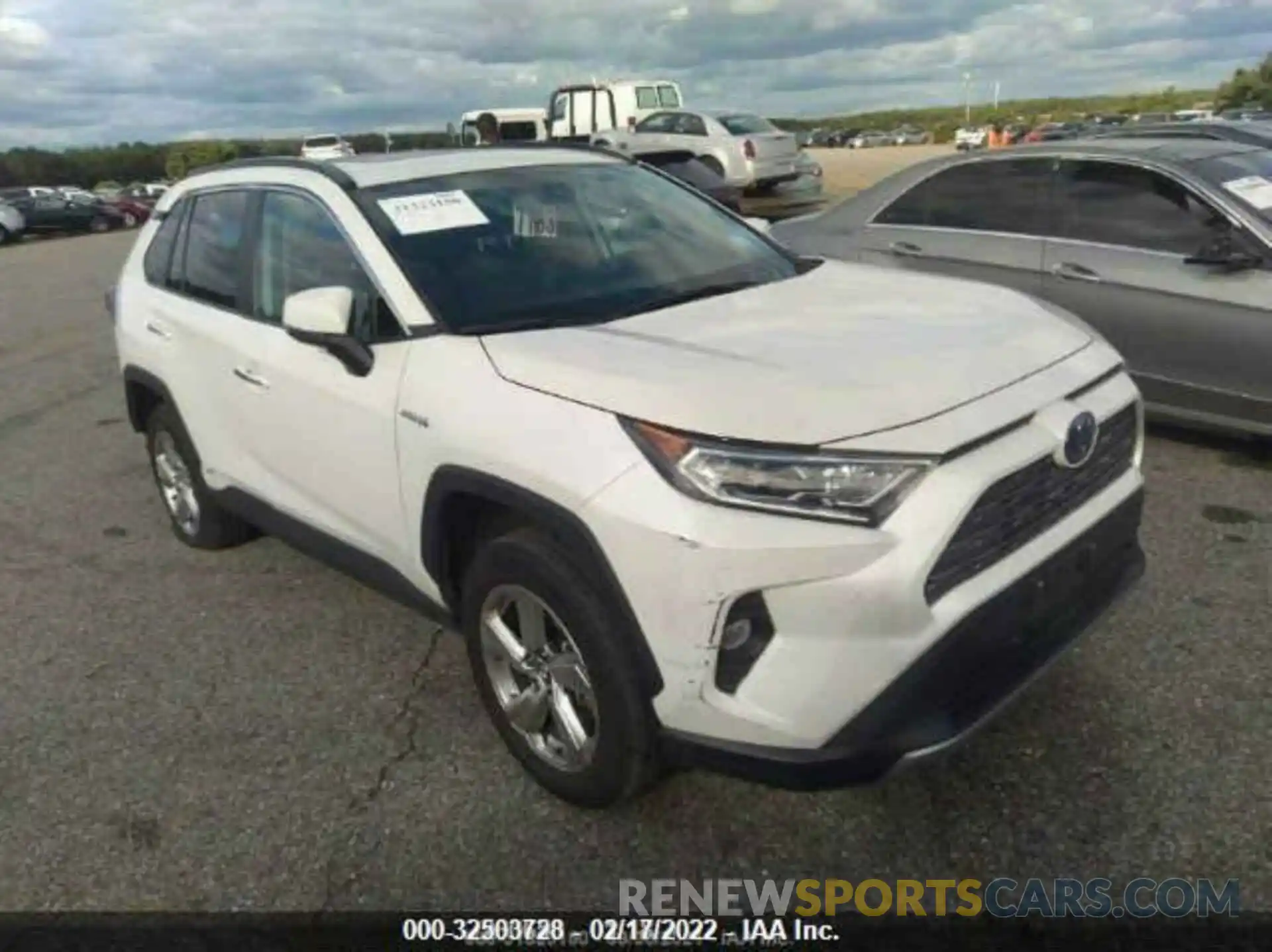 1 Photograph of a damaged car 2T3DWRFVXLW052369 TOYOTA RAV4 2020