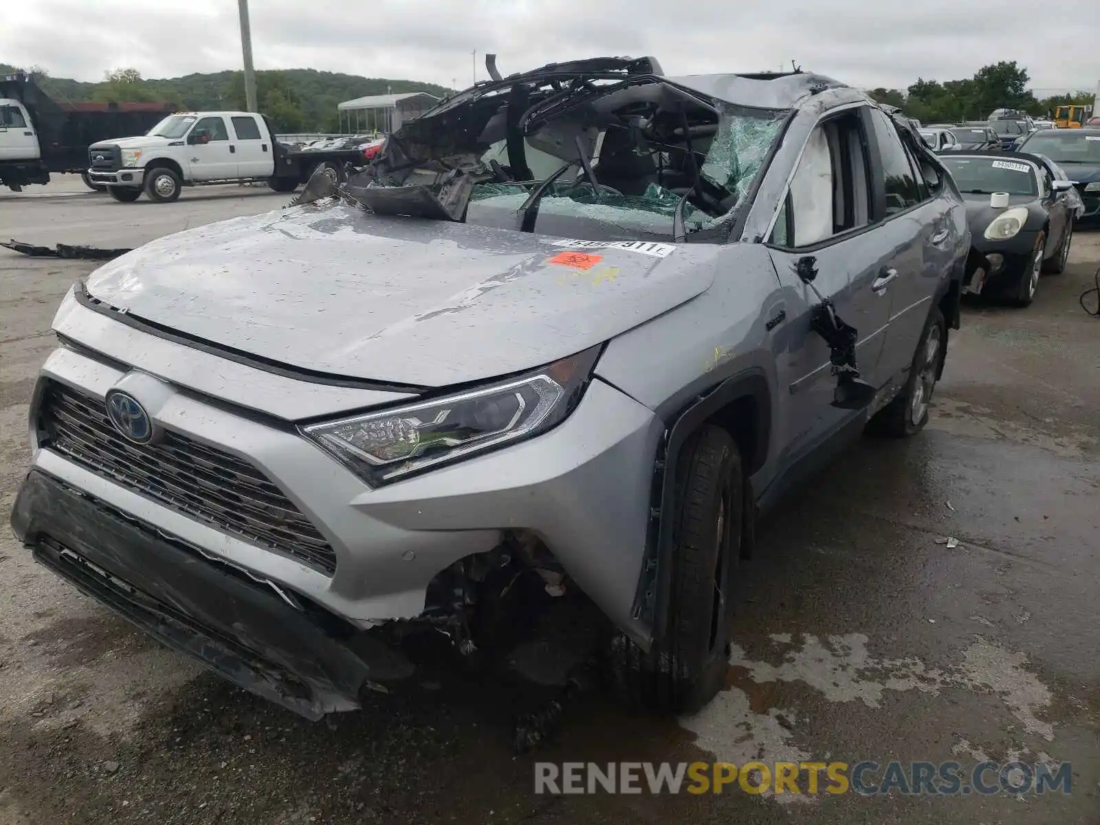 2 Photograph of a damaged car 2T3DWRFVXLW056891 TOYOTA RAV4 2020