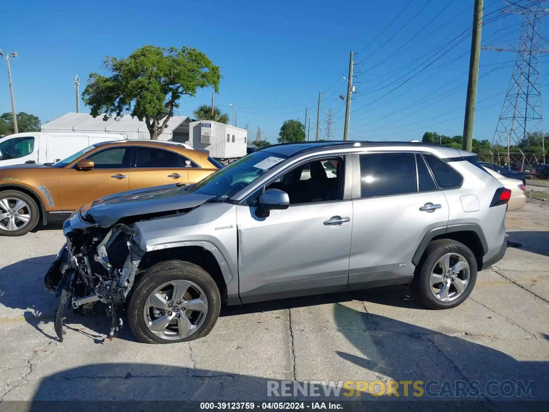 14 Photograph of a damaged car 2T3DWRFVXLW070192 TOYOTA RAV4 2020