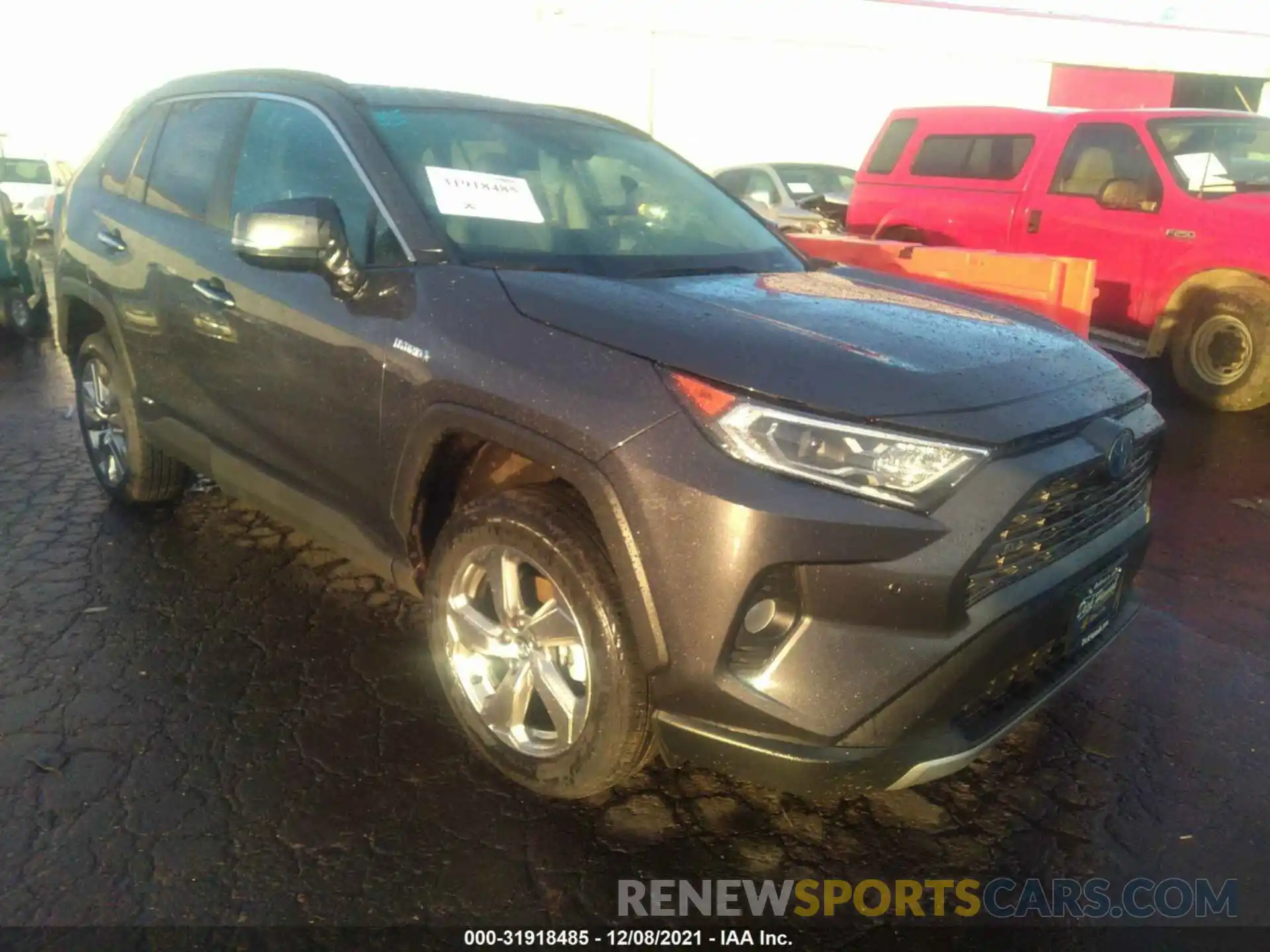 1 Photograph of a damaged car 2T3DWRFVXLW075621 TOYOTA RAV4 2020