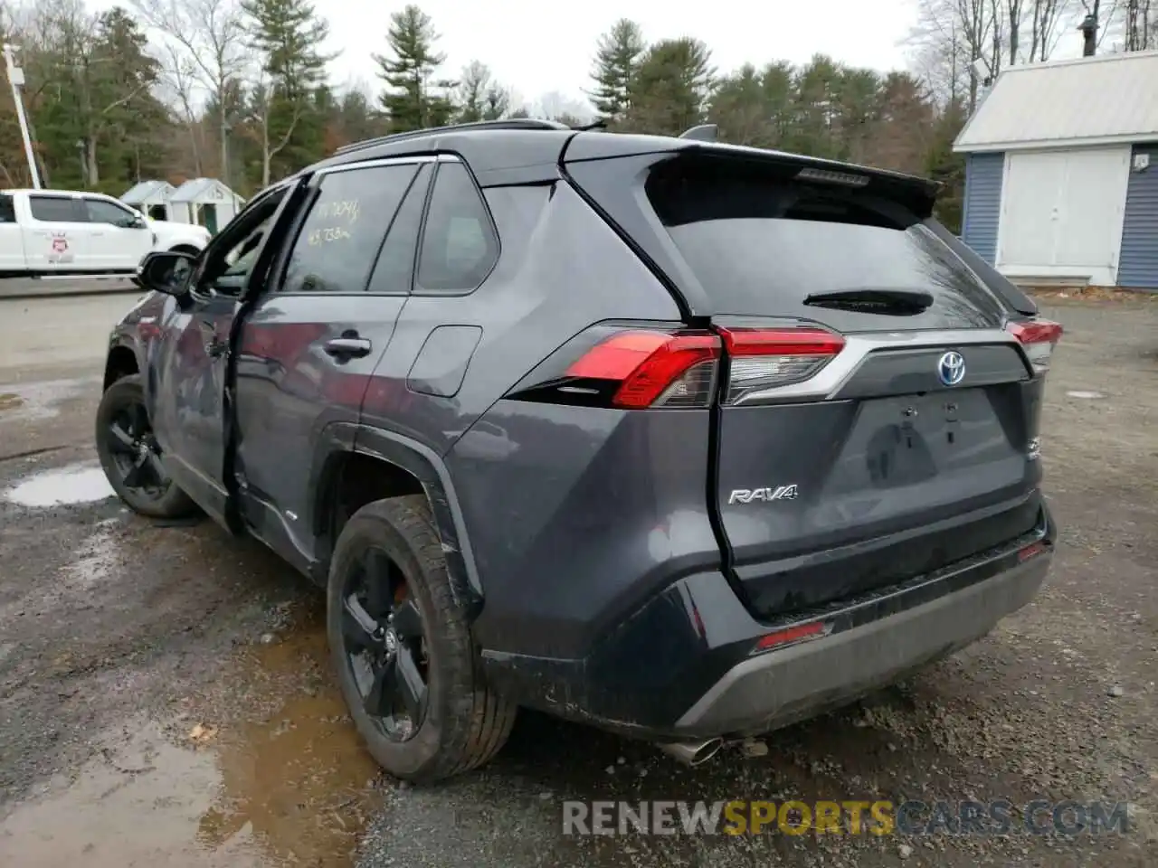 3 Photograph of a damaged car 2T3E6RFV2LW001629 TOYOTA RAV4 2020