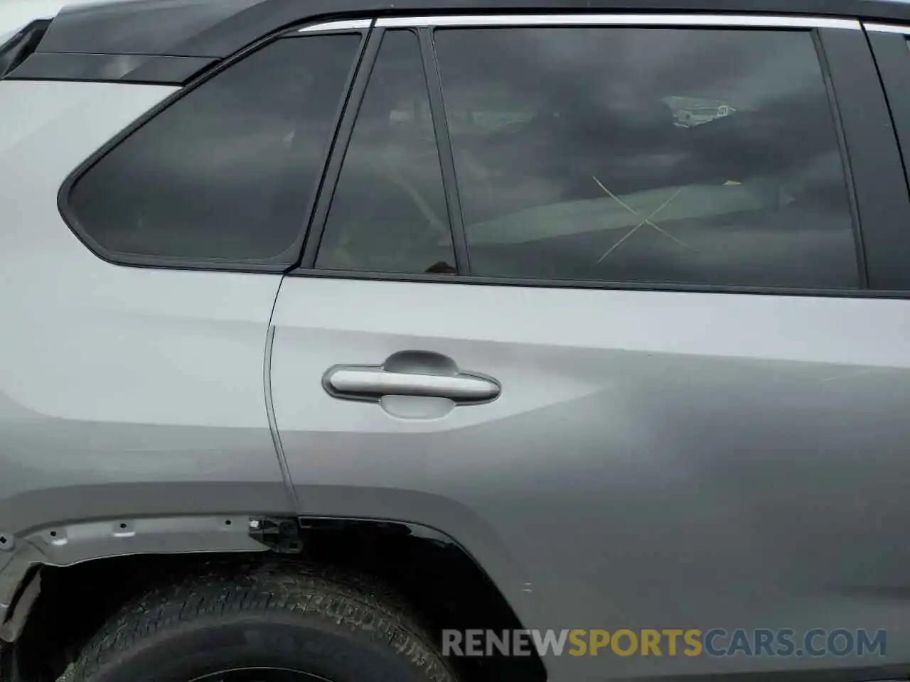 10 Photograph of a damaged car 2T3E6RFV3LW001140 TOYOTA RAV4 2020