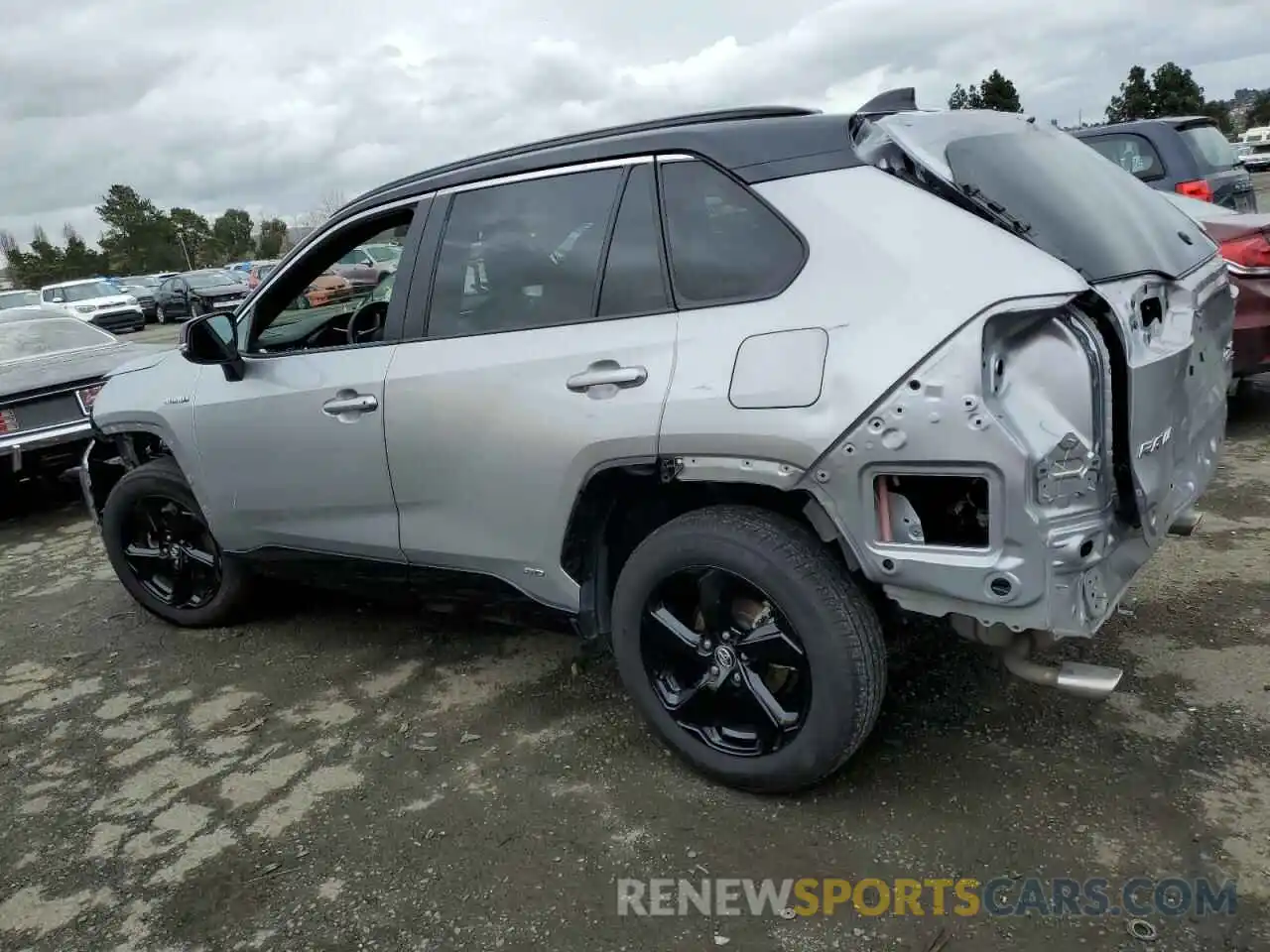 2 Photograph of a damaged car 2T3E6RFV3LW001140 TOYOTA RAV4 2020