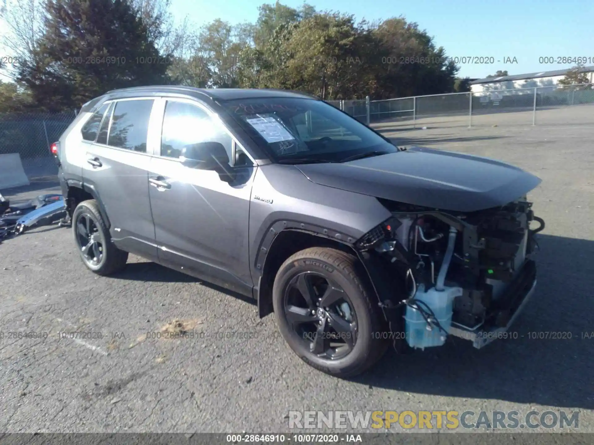 1 Photograph of a damaged car 2T3E6RFV3LW001283 TOYOTA RAV4 2020