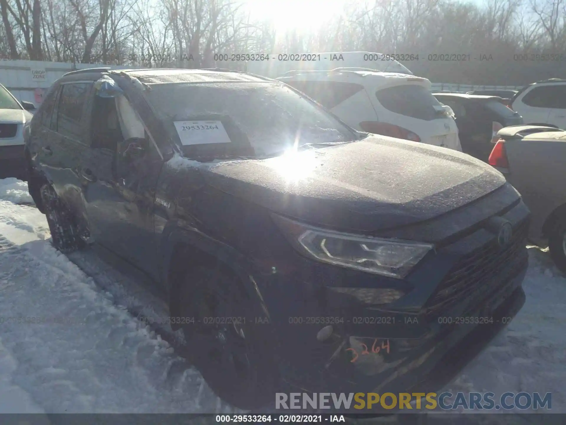 1 Фотография поврежденного автомобиля 2T3E6RFV4LW001244 TOYOTA RAV4 2020