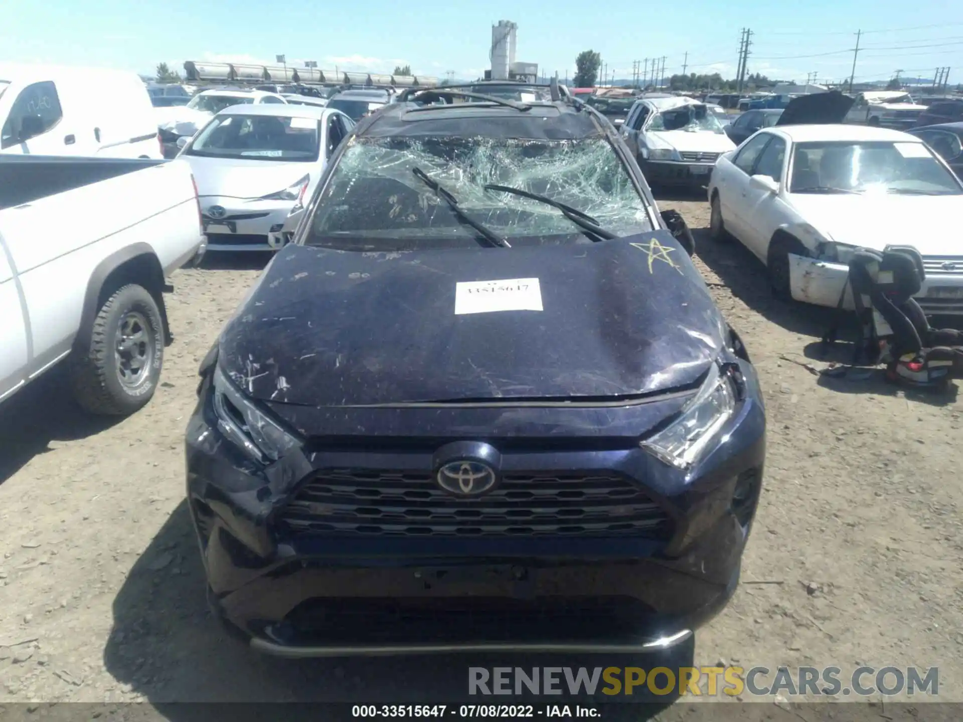 6 Photograph of a damaged car 2T3E6RFV5LW001401 TOYOTA RAV4 2020