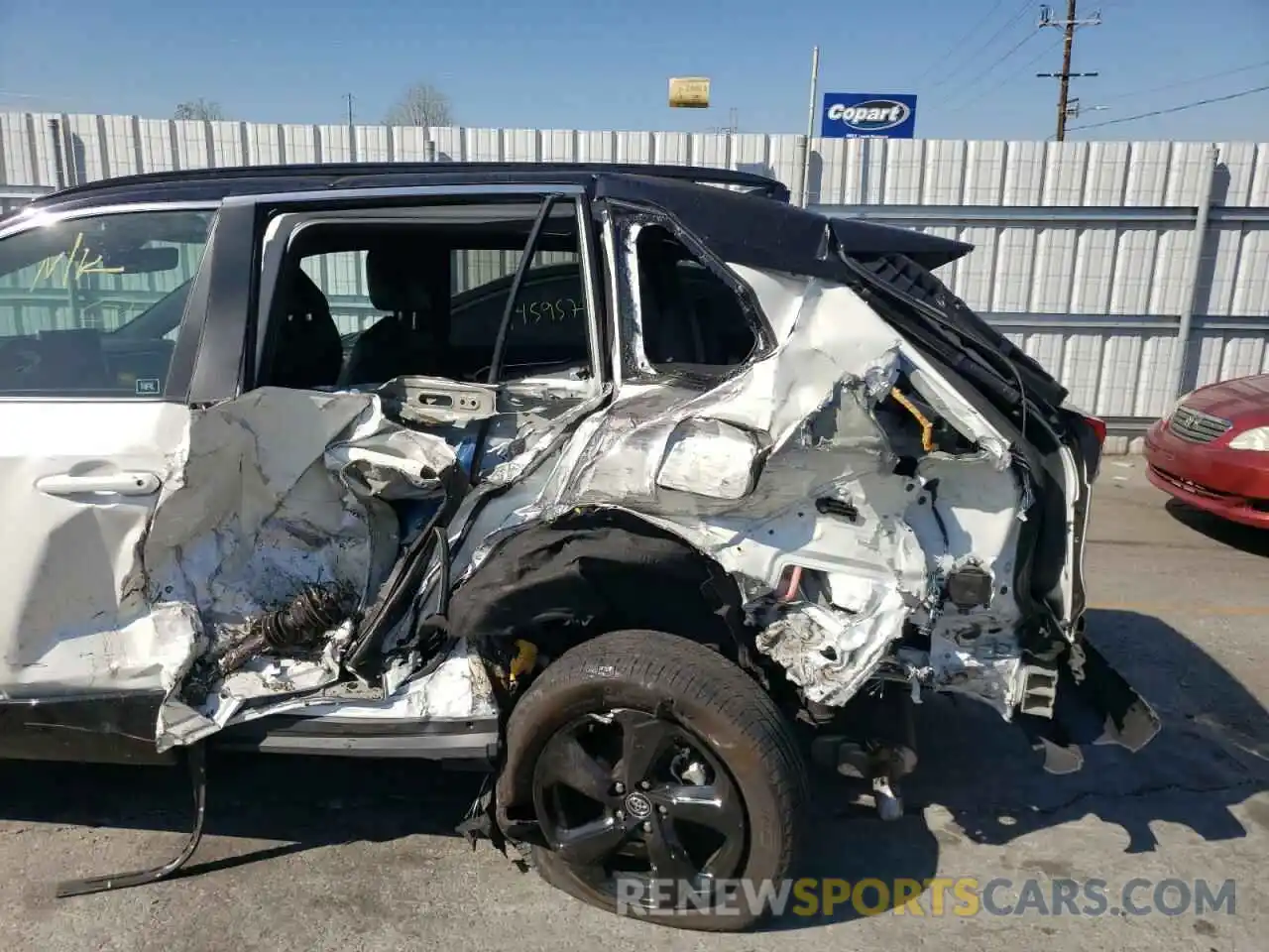 9 Photograph of a damaged car 2T3E6RFV6LW001200 TOYOTA RAV4 2020