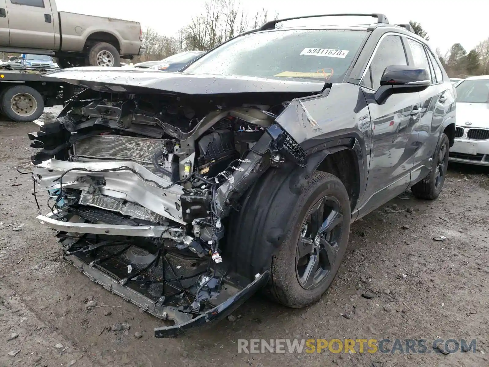 2 Photograph of a damaged car 2T3EWRFV1LW046934 TOYOTA RAV4 2020