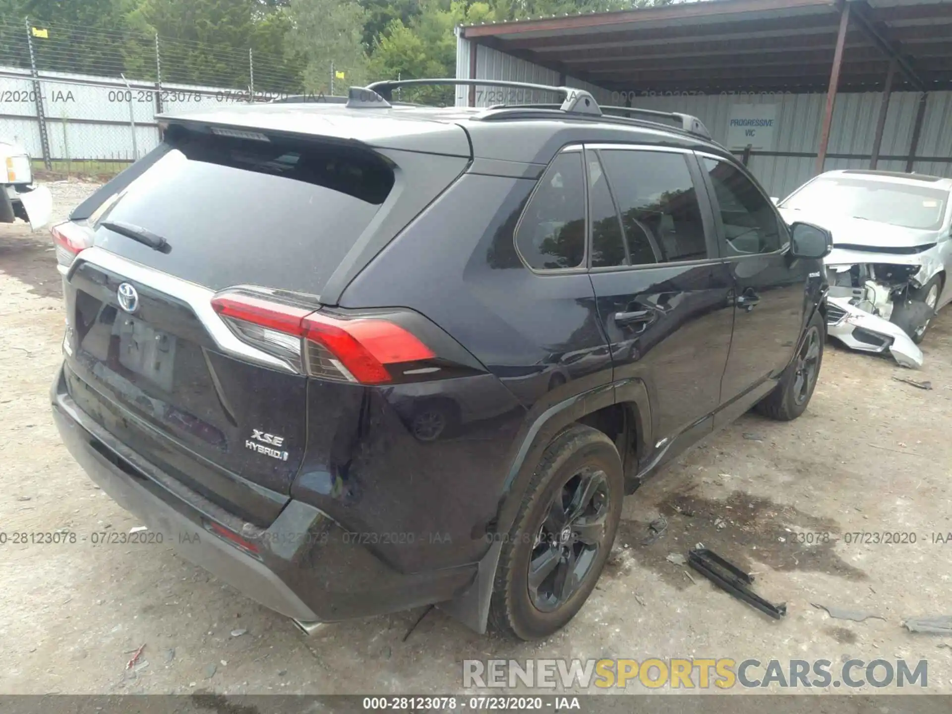 4 Photograph of a damaged car 2T3EWRFV1LW055875 TOYOTA RAV4 2020