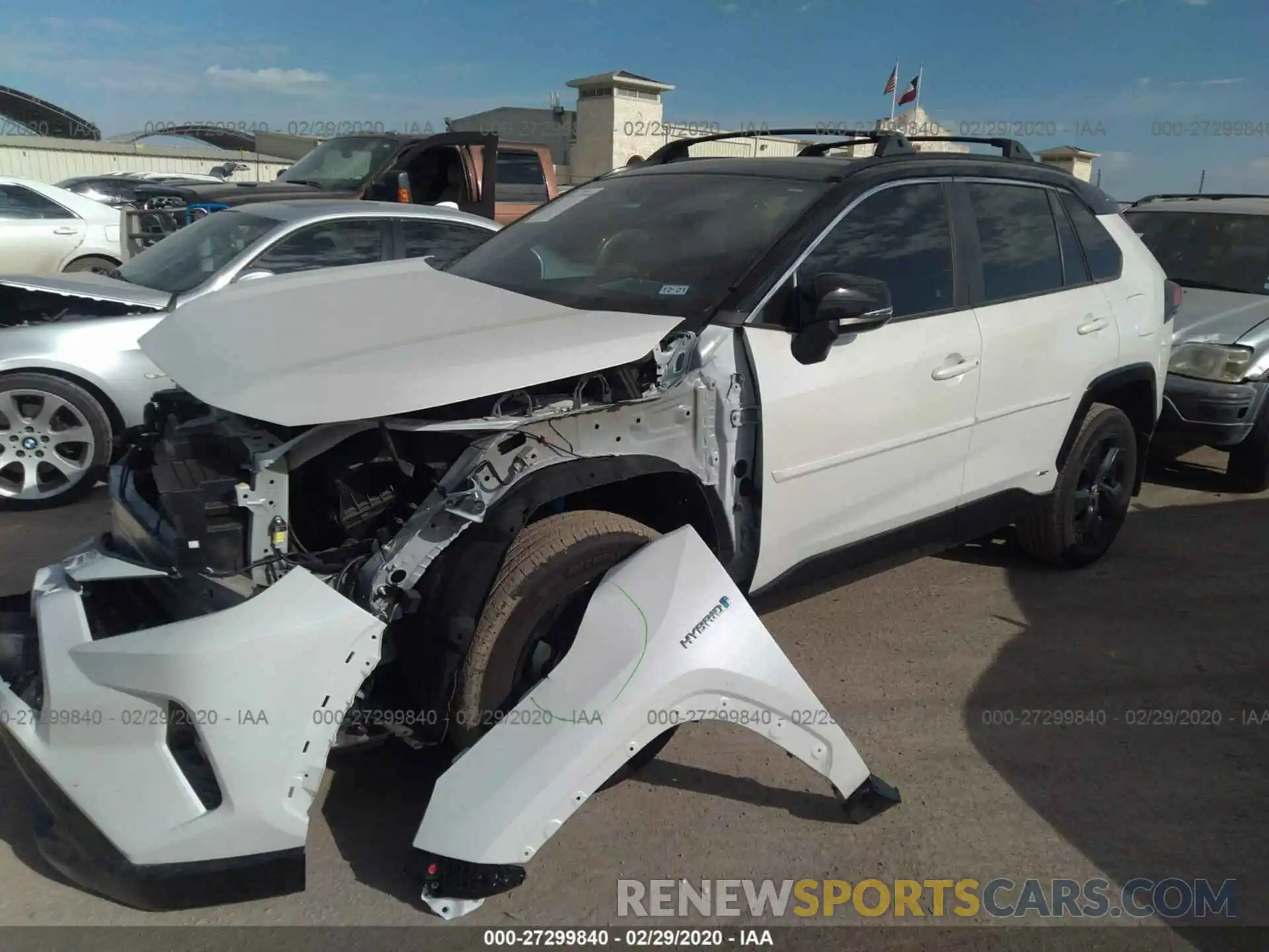 2 Photograph of a damaged car 2T3EWRFV1LW059411 TOYOTA RAV4 2020