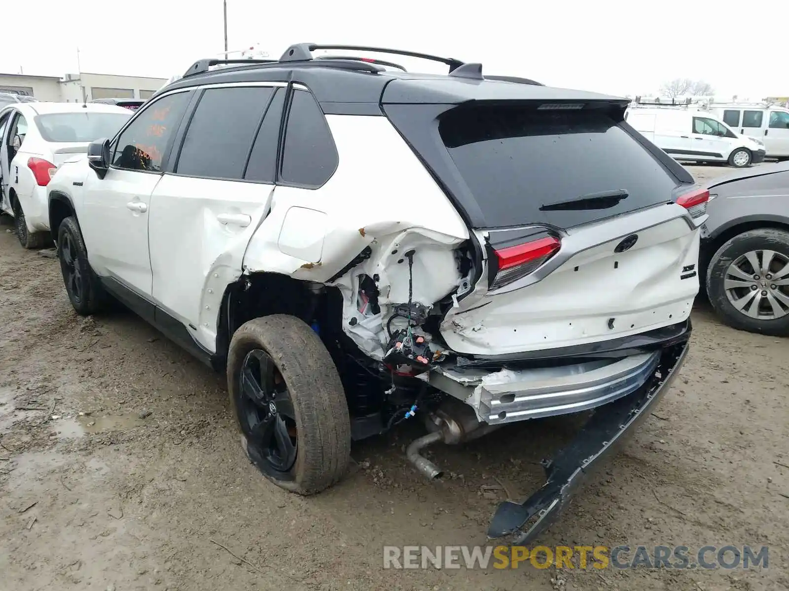 3 Photograph of a damaged car 2T3EWRFV1LW074216 TOYOTA RAV4 2020