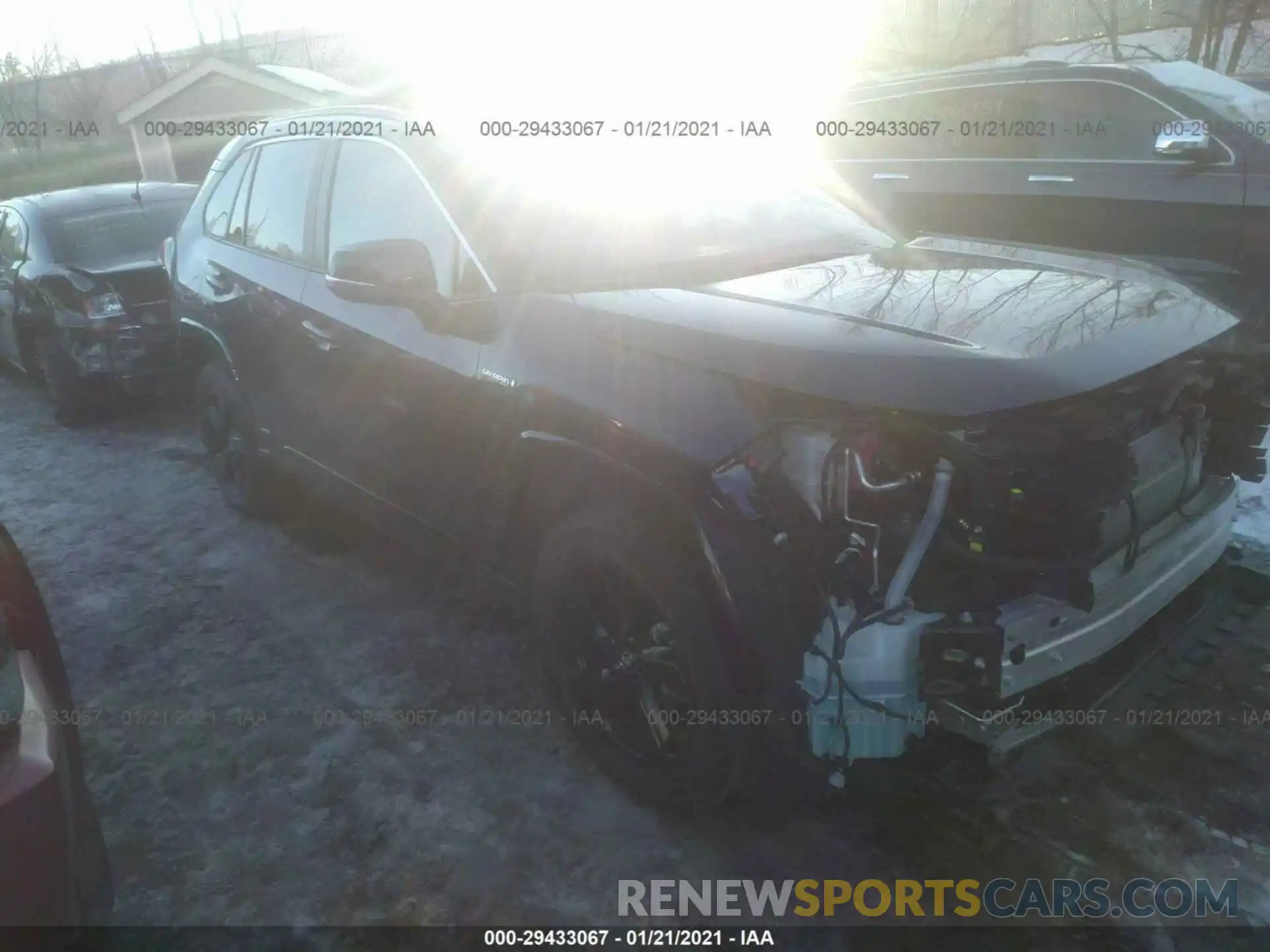 1 Photograph of a damaged car 2T3EWRFV1LW080386 TOYOTA RAV4 2020