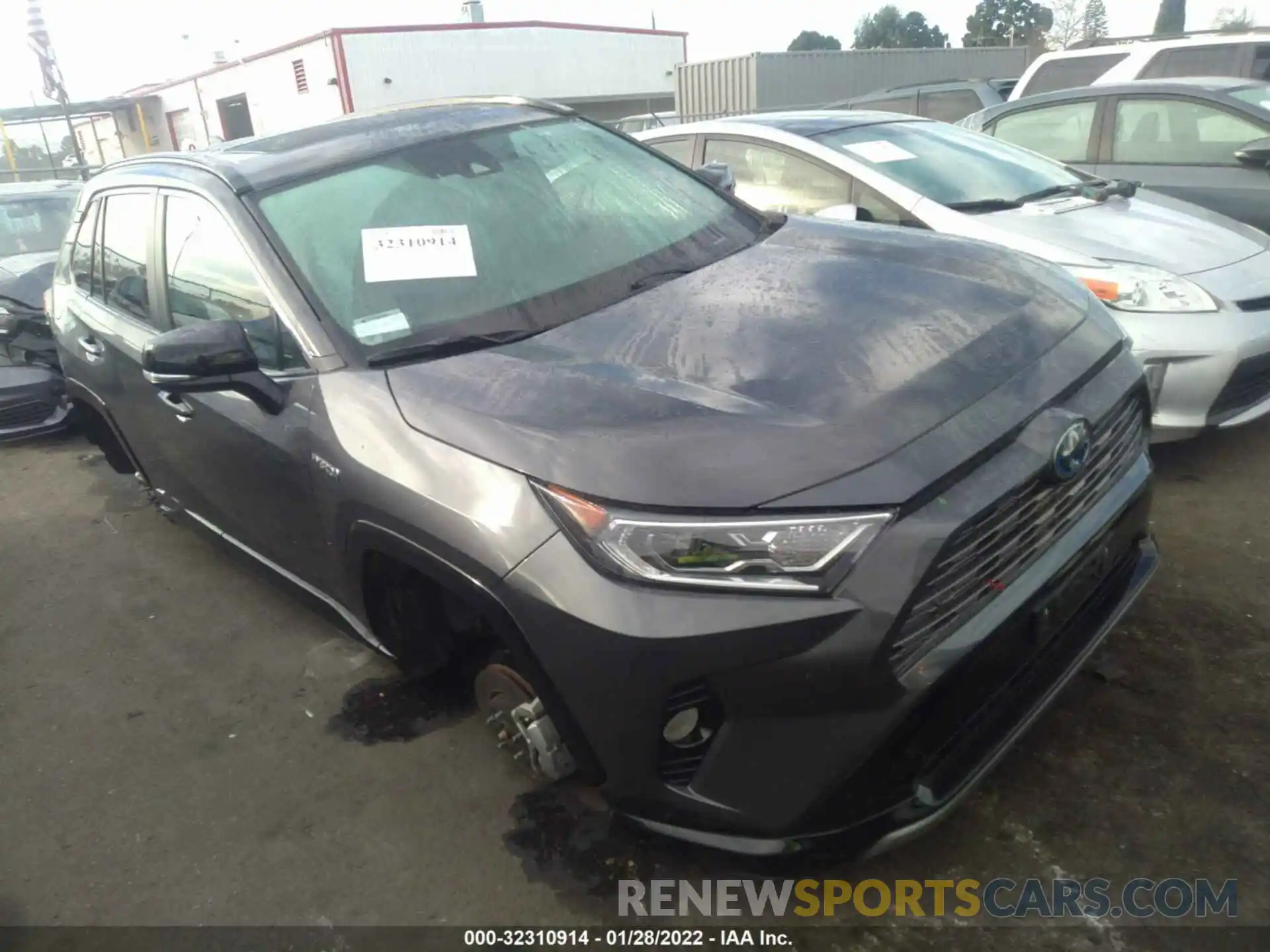 6 Photograph of a damaged car 2T3EWRFV2LW062320 TOYOTA RAV4 2020