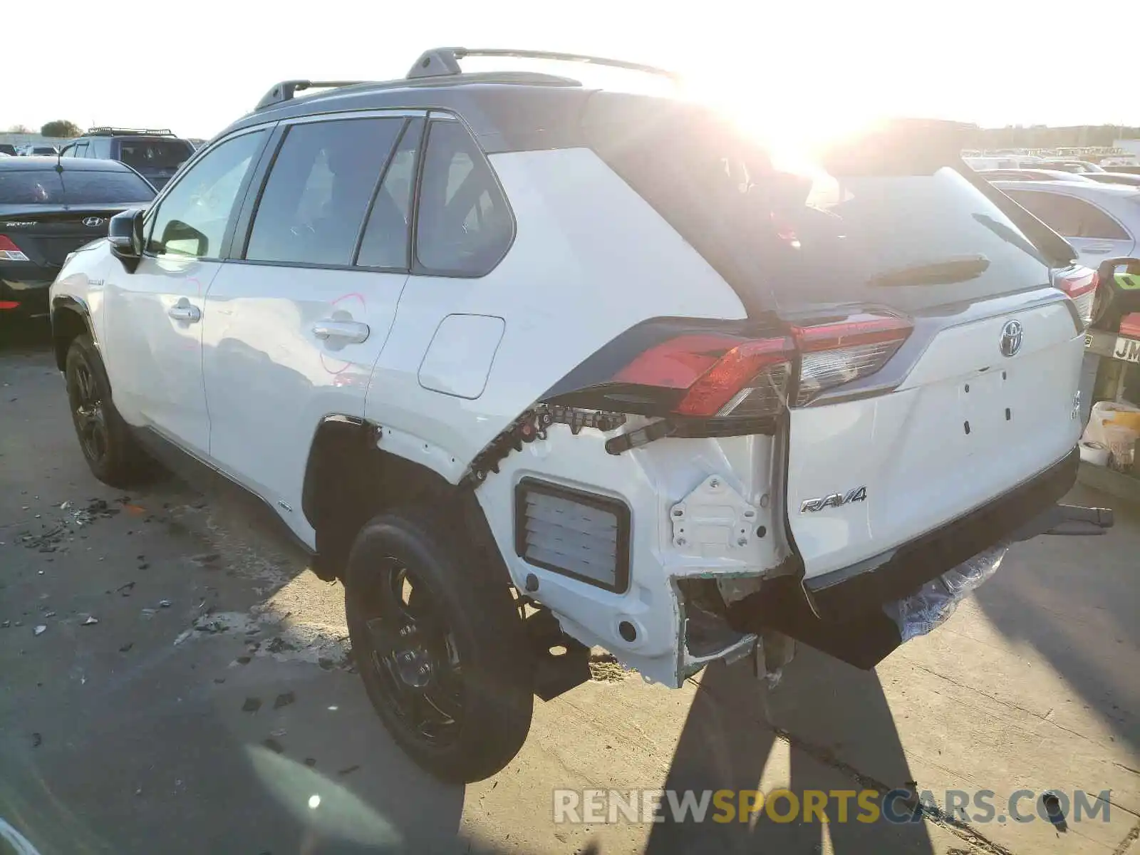 3 Photograph of a damaged car 2T3EWRFV2LW071308 TOYOTA RAV4 2020