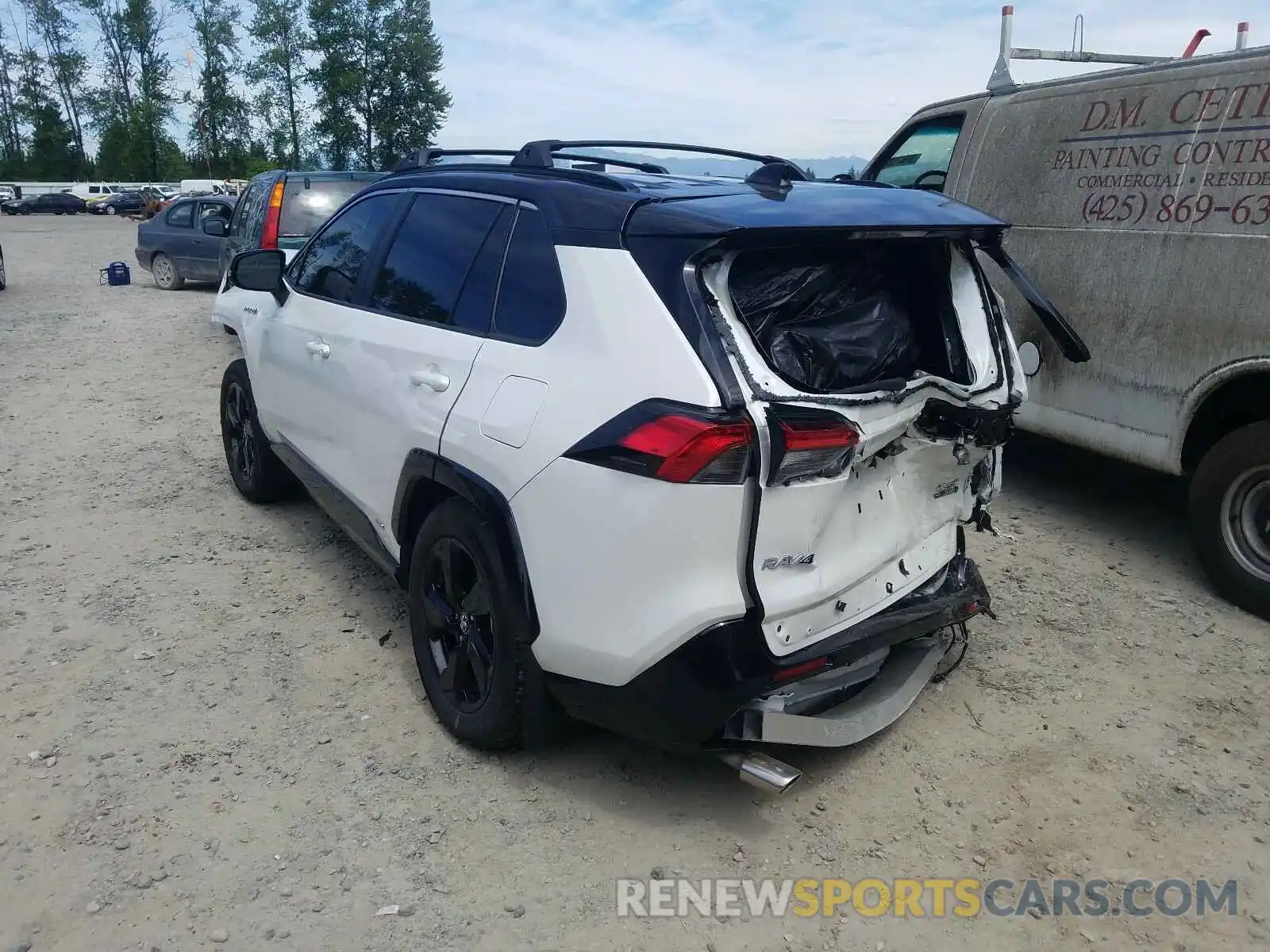 3 Photograph of a damaged car 2T3EWRFV3LW052167 TOYOTA RAV4 2020