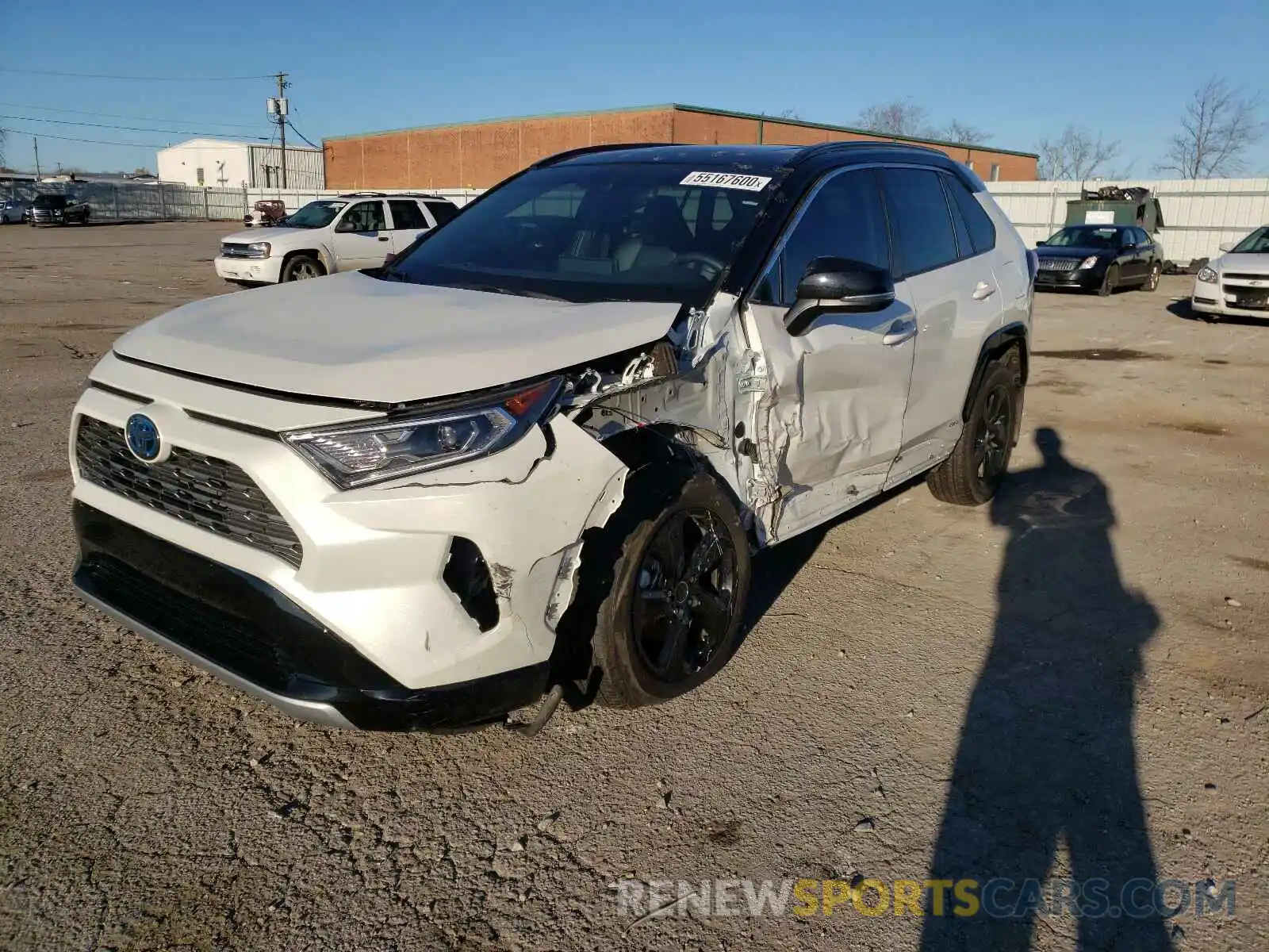 2 Photograph of a damaged car 2T3EWRFV3LW054971 TOYOTA RAV4 2020