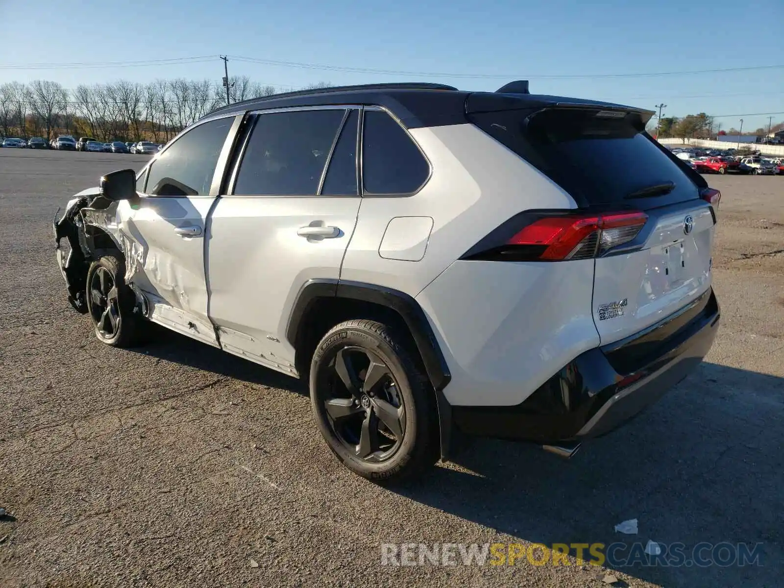 3 Photograph of a damaged car 2T3EWRFV3LW054971 TOYOTA RAV4 2020