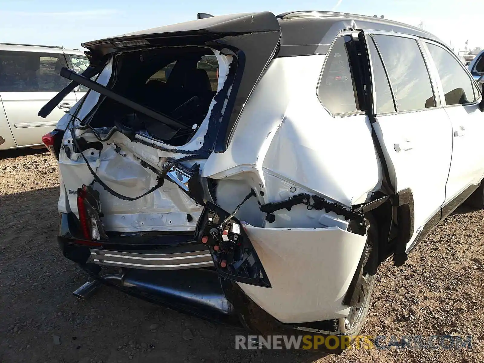 9 Photograph of a damaged car 2T3EWRFV3LW069650 TOYOTA RAV4 2020