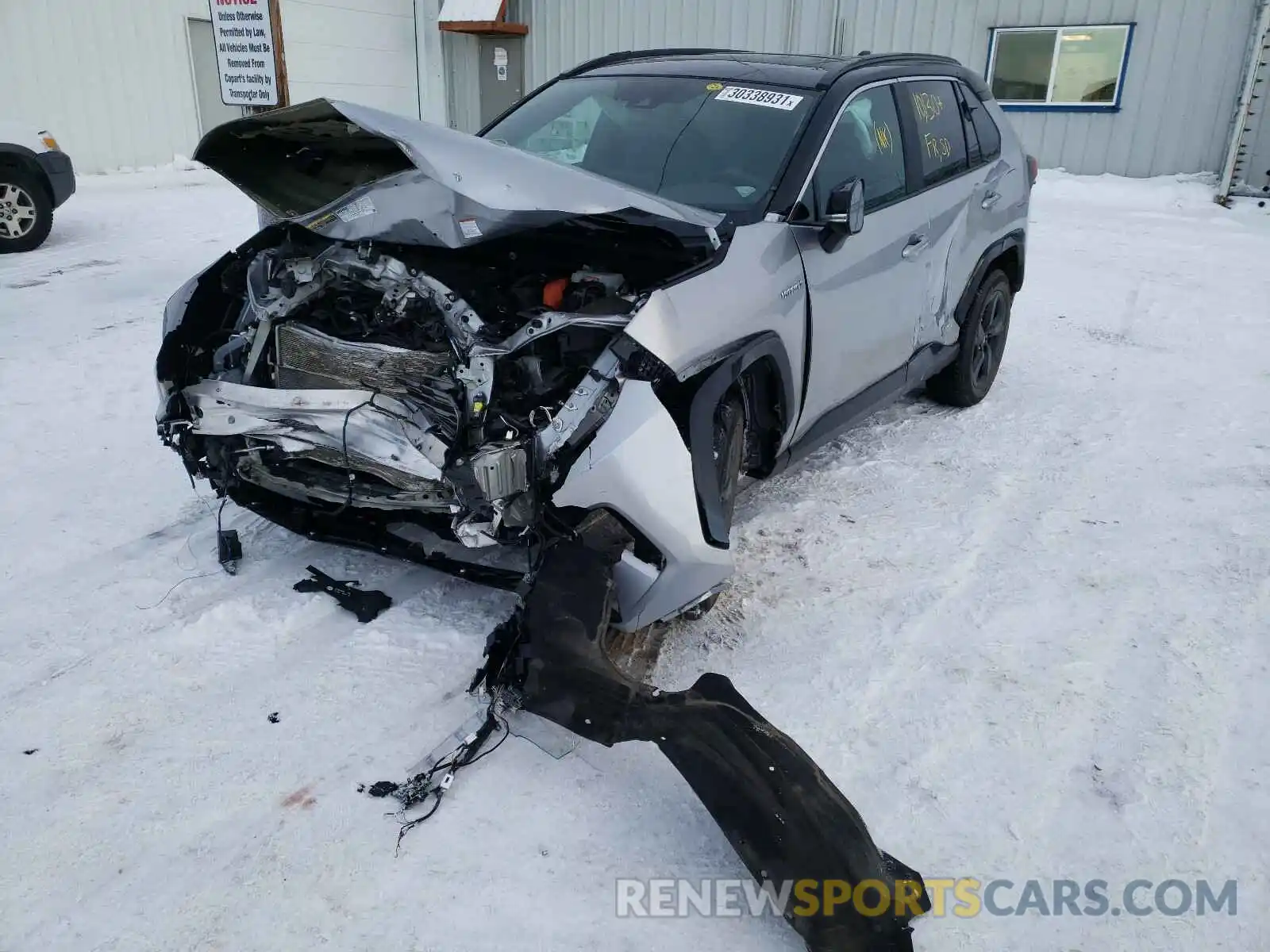 10 Photograph of a damaged car 2T3EWRFV3LW083189 TOYOTA RAV4 2020