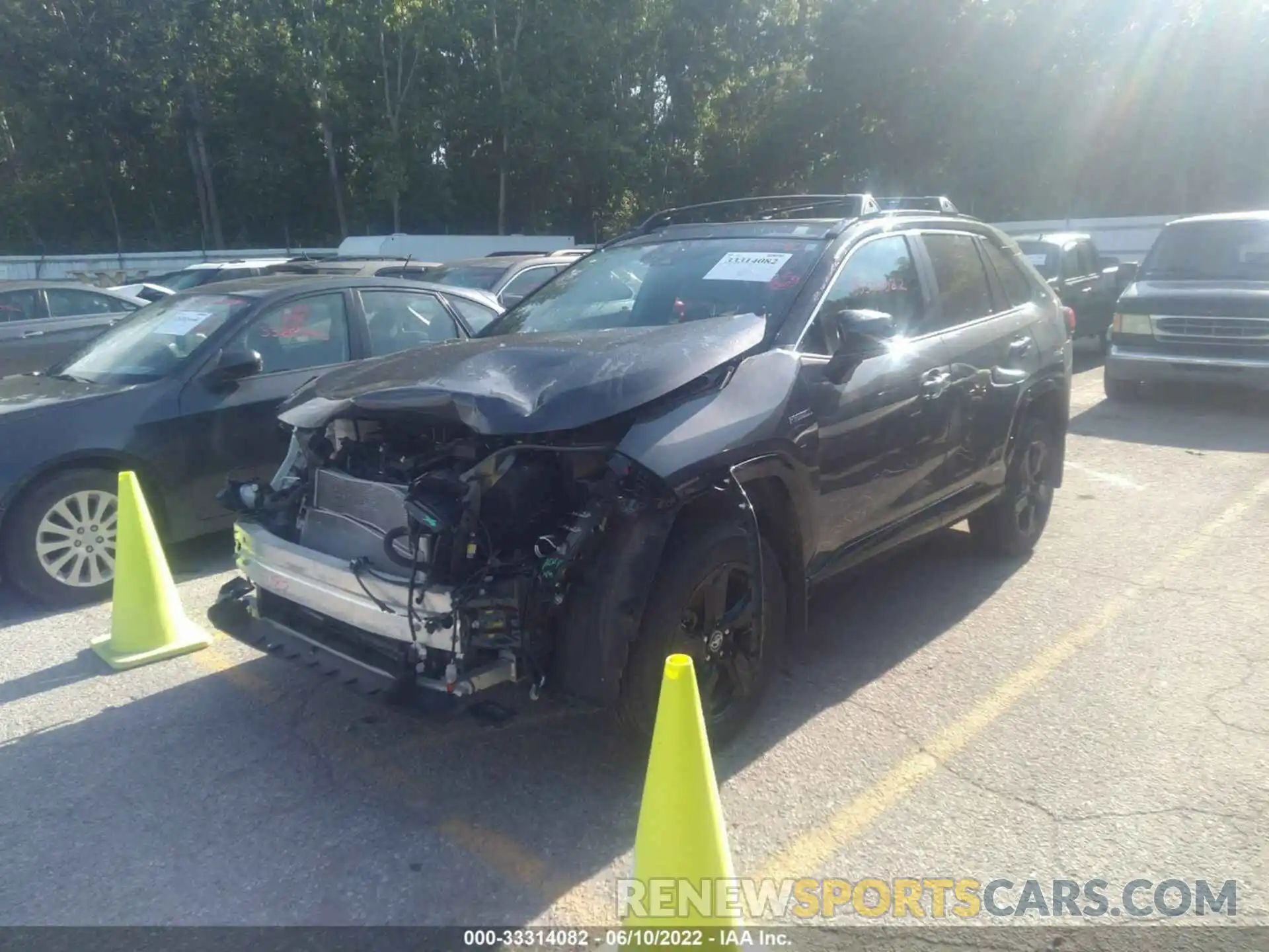 2 Photograph of a damaged car 2T3EWRFV3LW097772 TOYOTA RAV4 2020