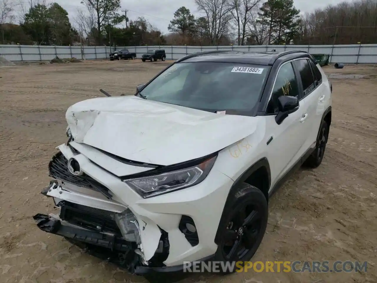 2 Photograph of a damaged car 2T3EWRFV4LW060956 TOYOTA RAV4 2020