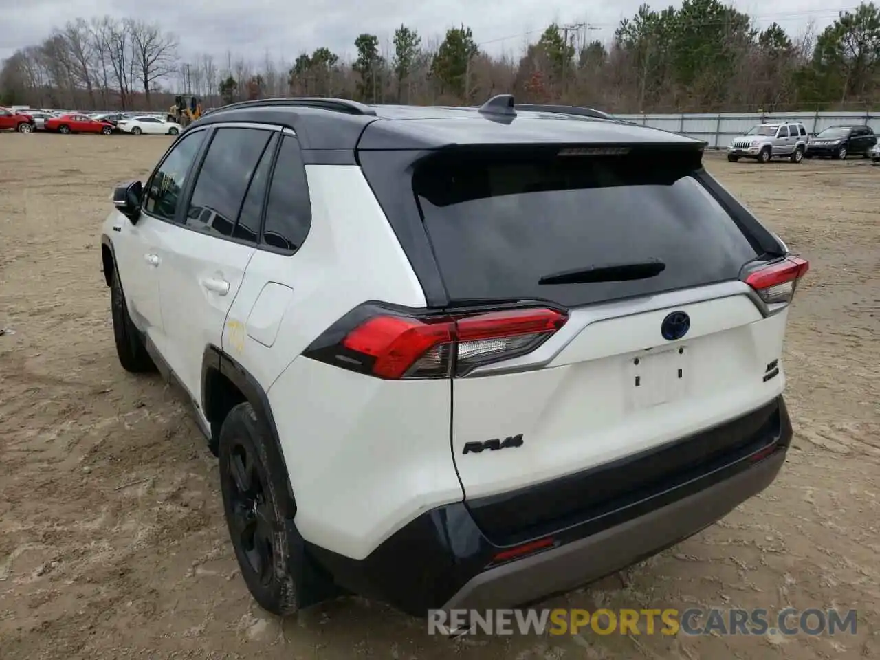 3 Photograph of a damaged car 2T3EWRFV4LW060956 TOYOTA RAV4 2020